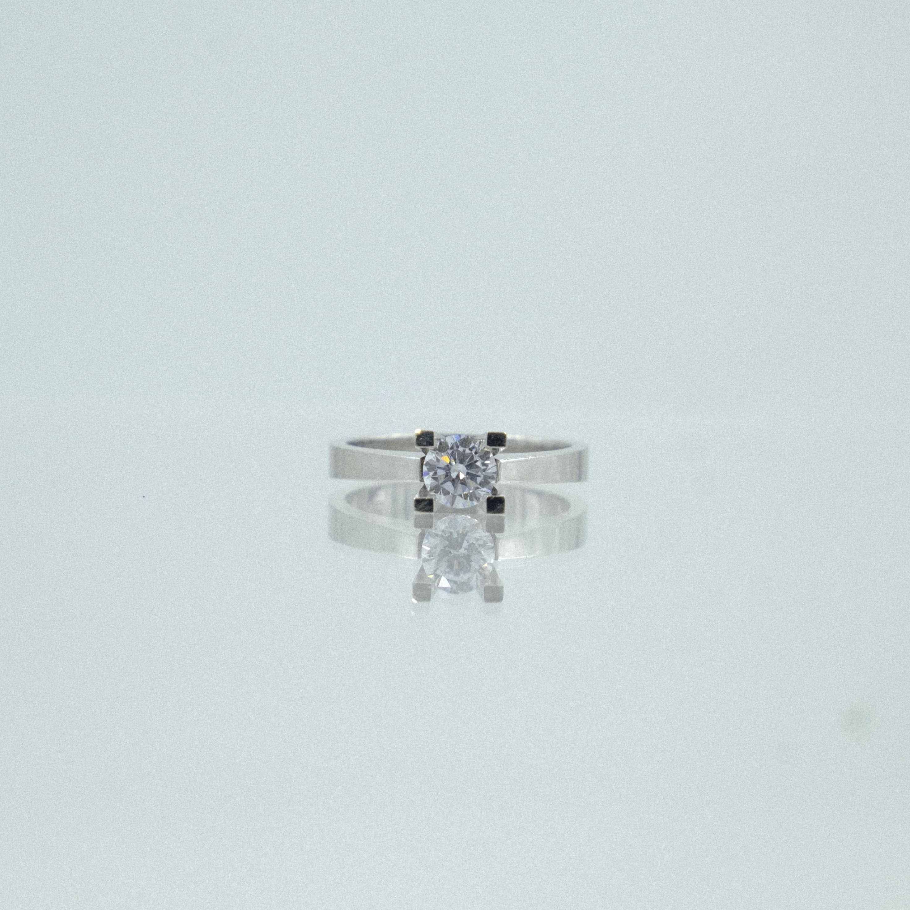 Solis-YZK01476