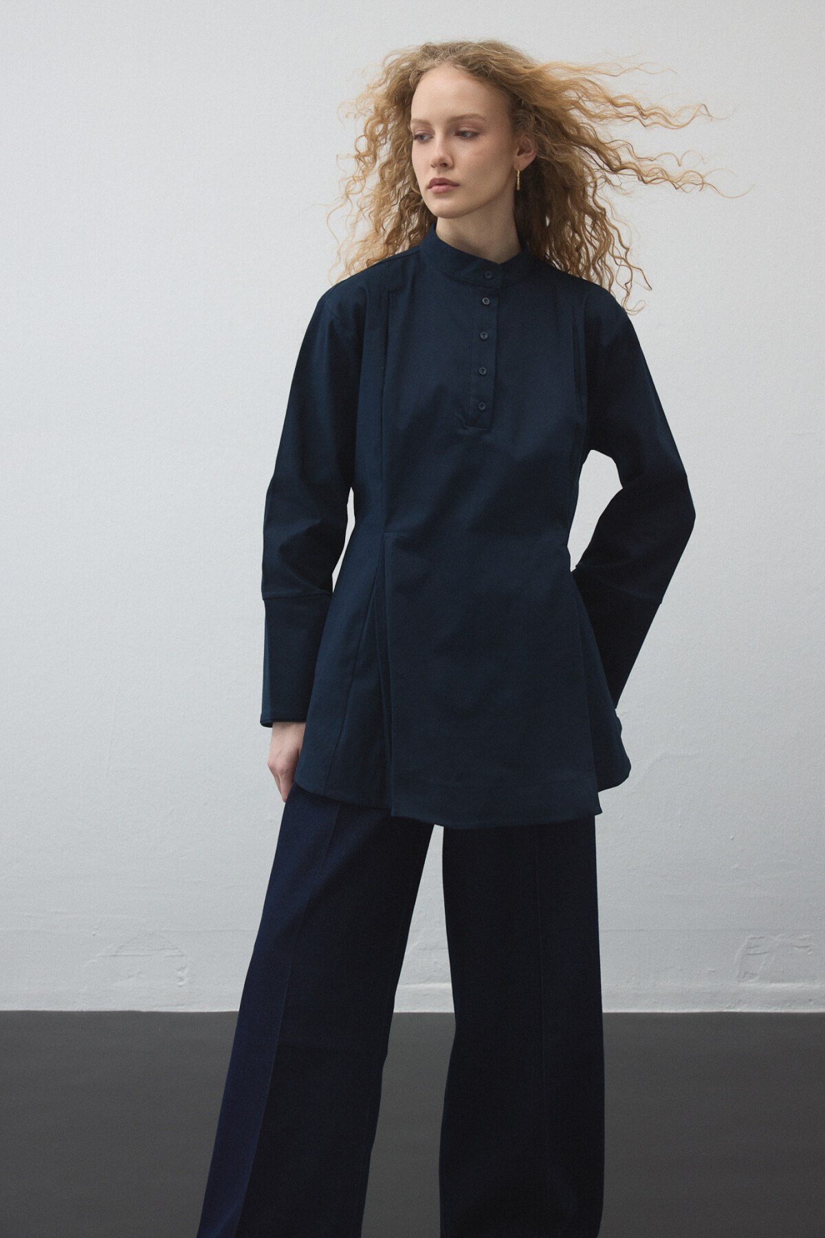 Lacivert Volanlı Gabardin Tunik