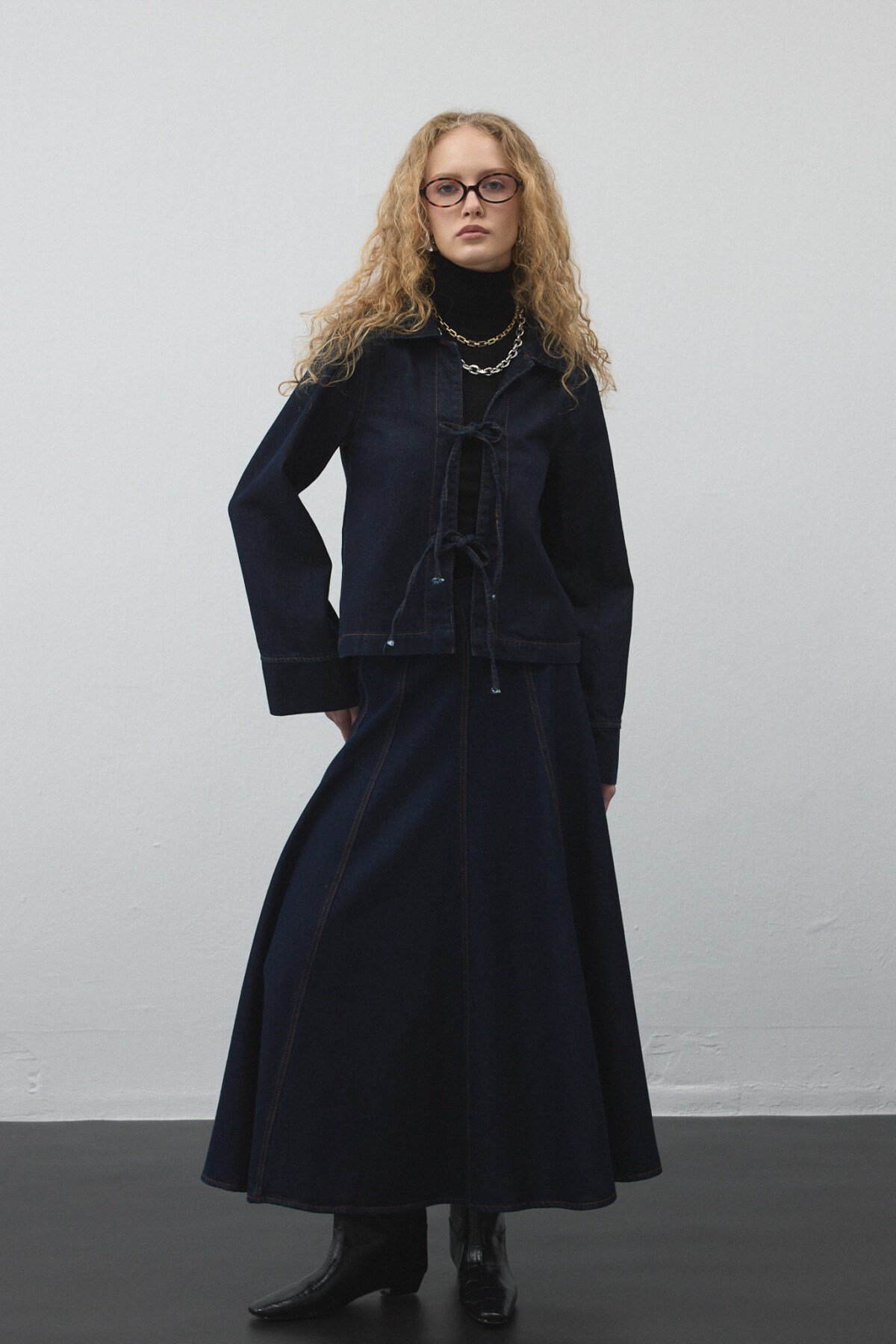 Önü Bağcıklı Denim Ceket