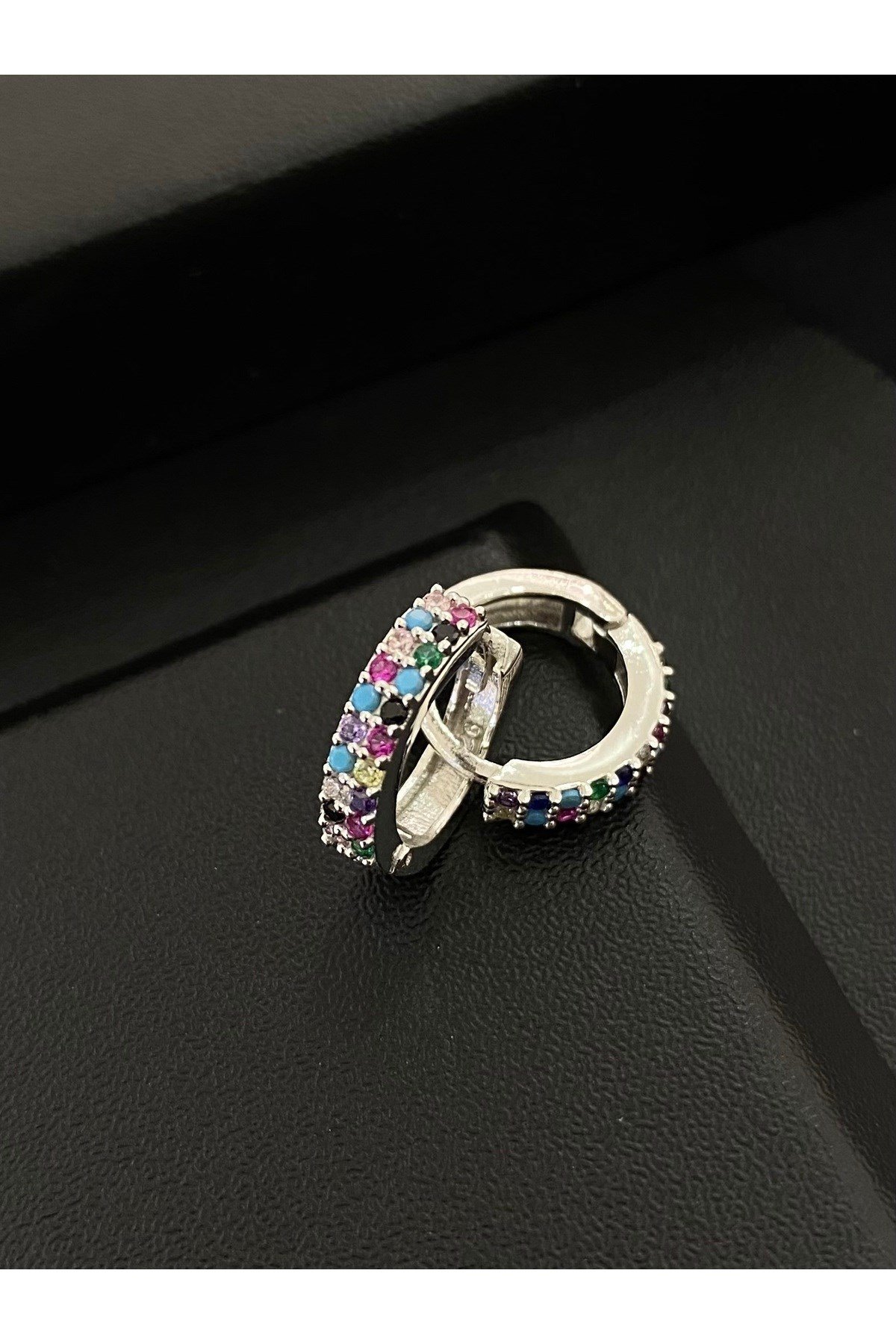925 Ayar Gümüş 2 Sıra Mix Taşlı Kadın Gümüş Halka Küpe (14MM) (3MM)