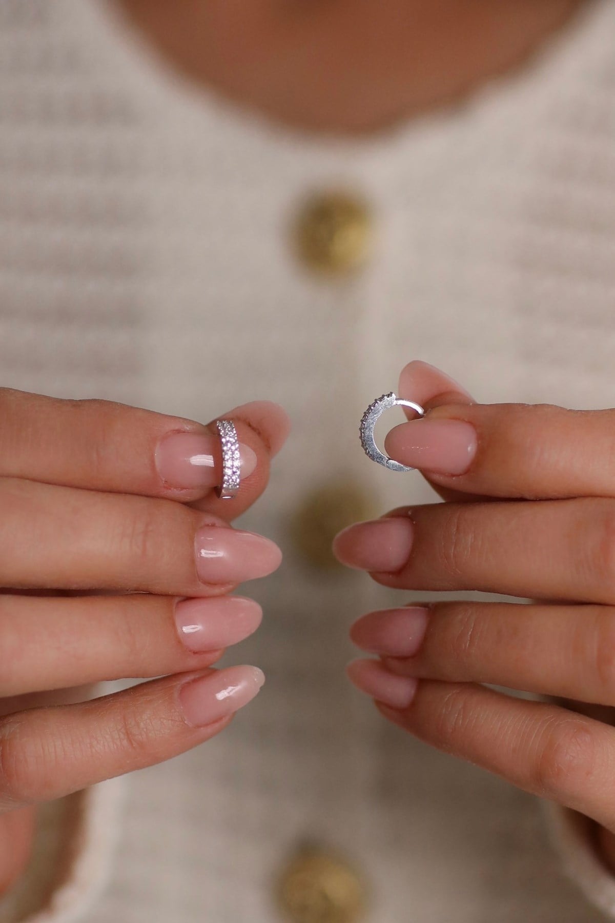 925 Ayar Gümüş 2 Sıra Taşlı Kadın Gümüş Küpe (14MM) (3MM)