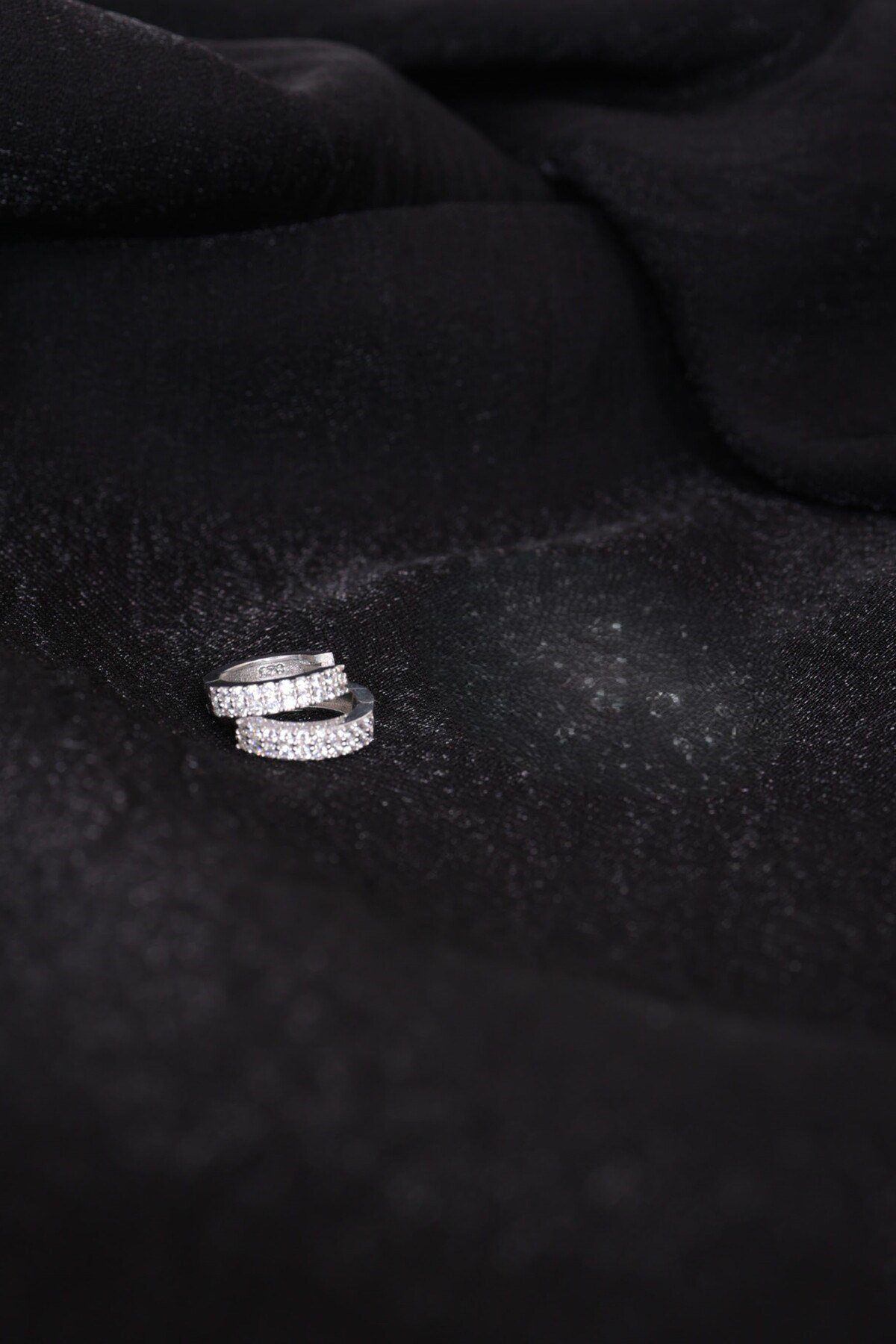925 Ayar Gümüş 2 Sıra Taşlı Kadın Gümüş Küpe (14MM) (3MM)