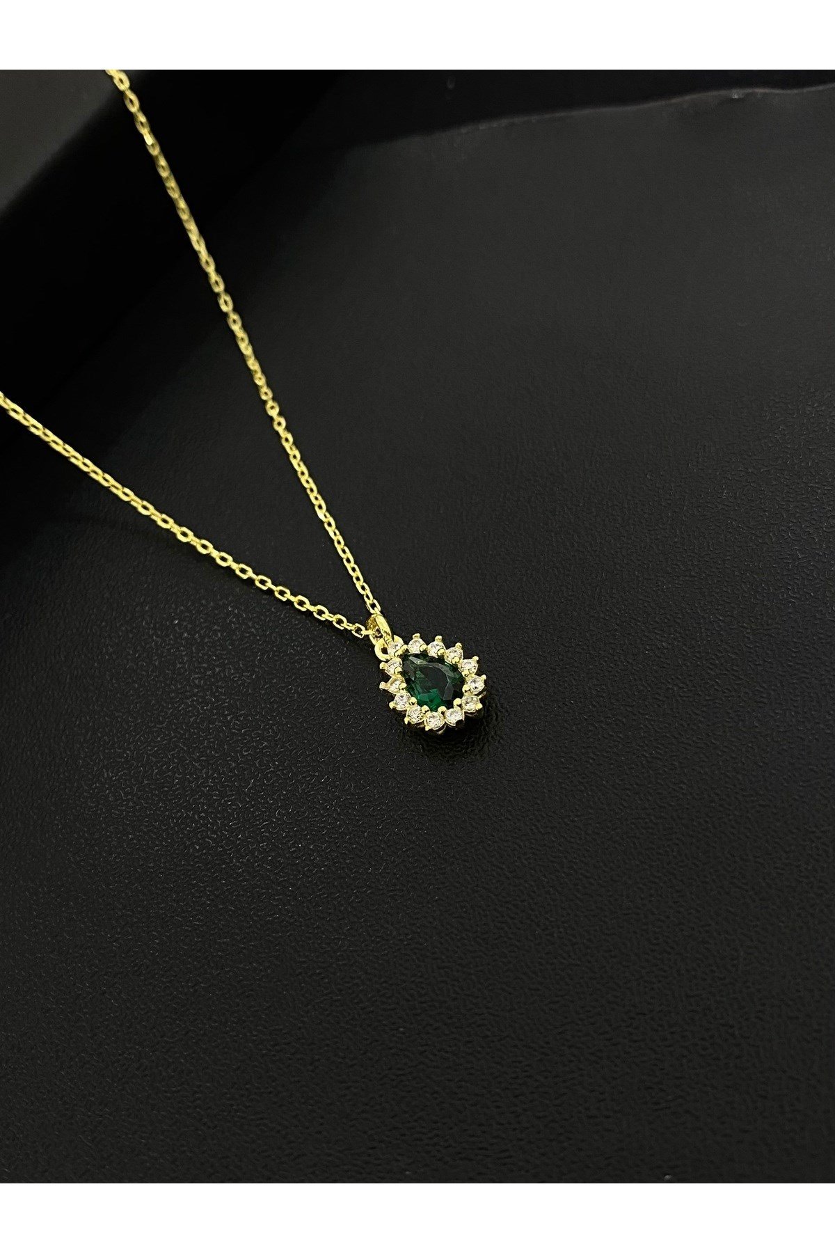 925 Ayar Gümüş Altın Yaldızlı Yeşil Damla Modeli Kadın Gümüş Kolye (40+5CM) (Gold)