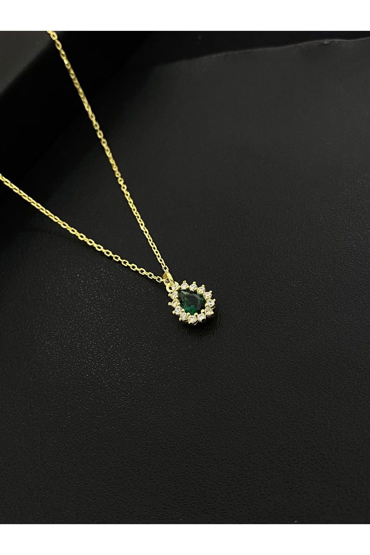 925 Ayar Gümüş Altın Yaldızlı Yeşil Damla Modeli Kadın Gümüş Kolye (40+5CM) (Gold)