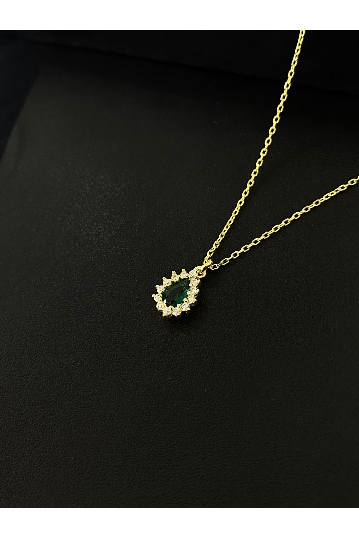 925 Ayar Gümüş Altın Yaldızlı Yeşil Damla Modeli Kadın Gümüş Kolye (40+5CM) (Gold)