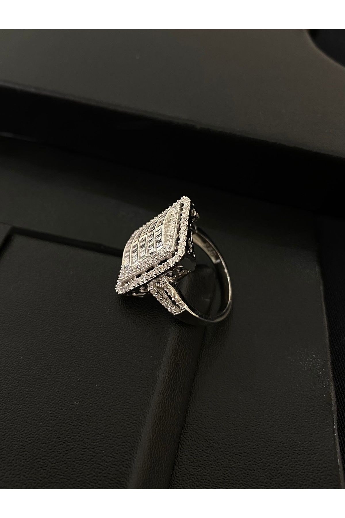 925 Ayar Gümüş Baget Kadın Yüzük