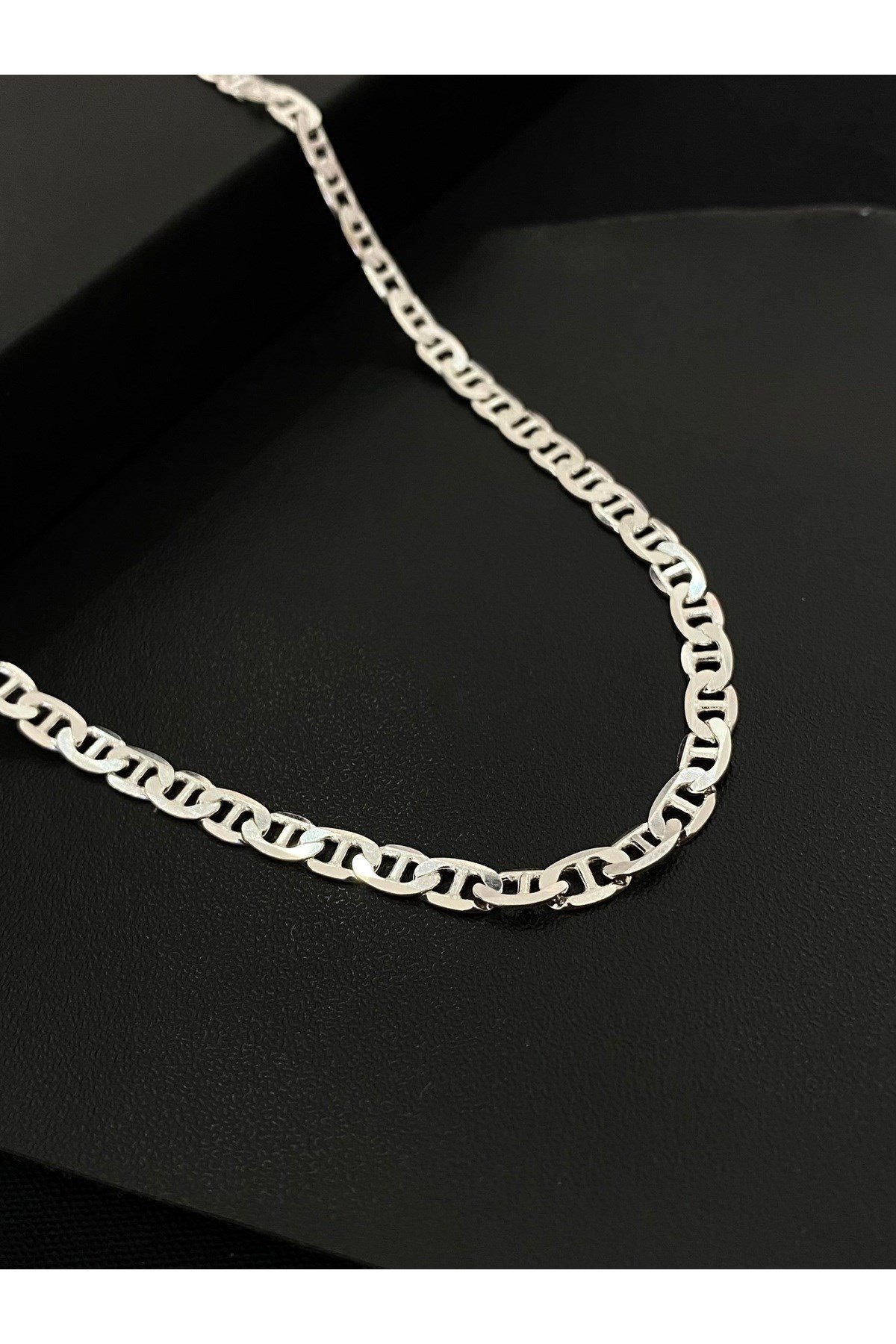 925 Ayar Gümüş Barlı Zincir Modeli Erkek Gümüş Zincir - Kolye (4 MM Kalınlığında)