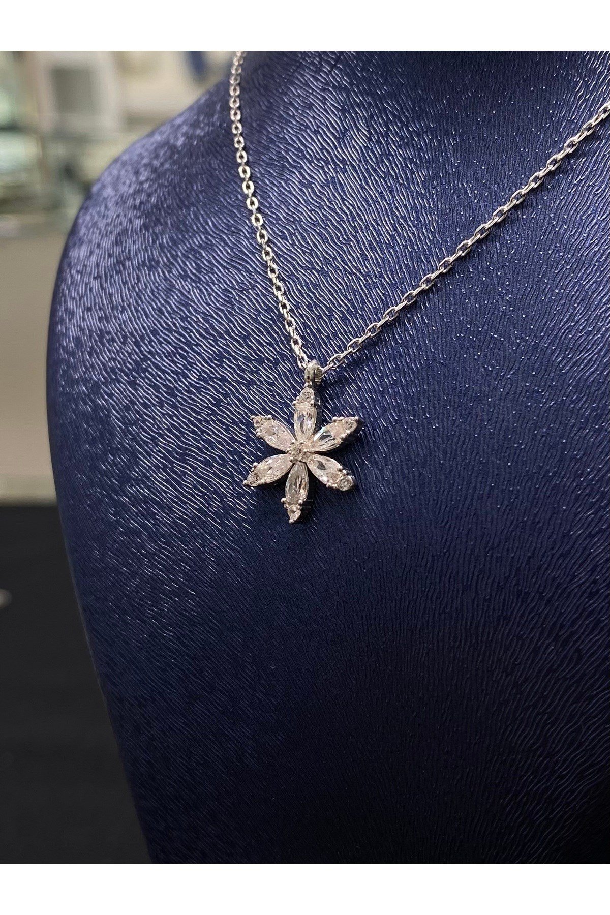 925 Ayar Gümüş Çiçek Kadın Gümüş Kolye (40+5CM)