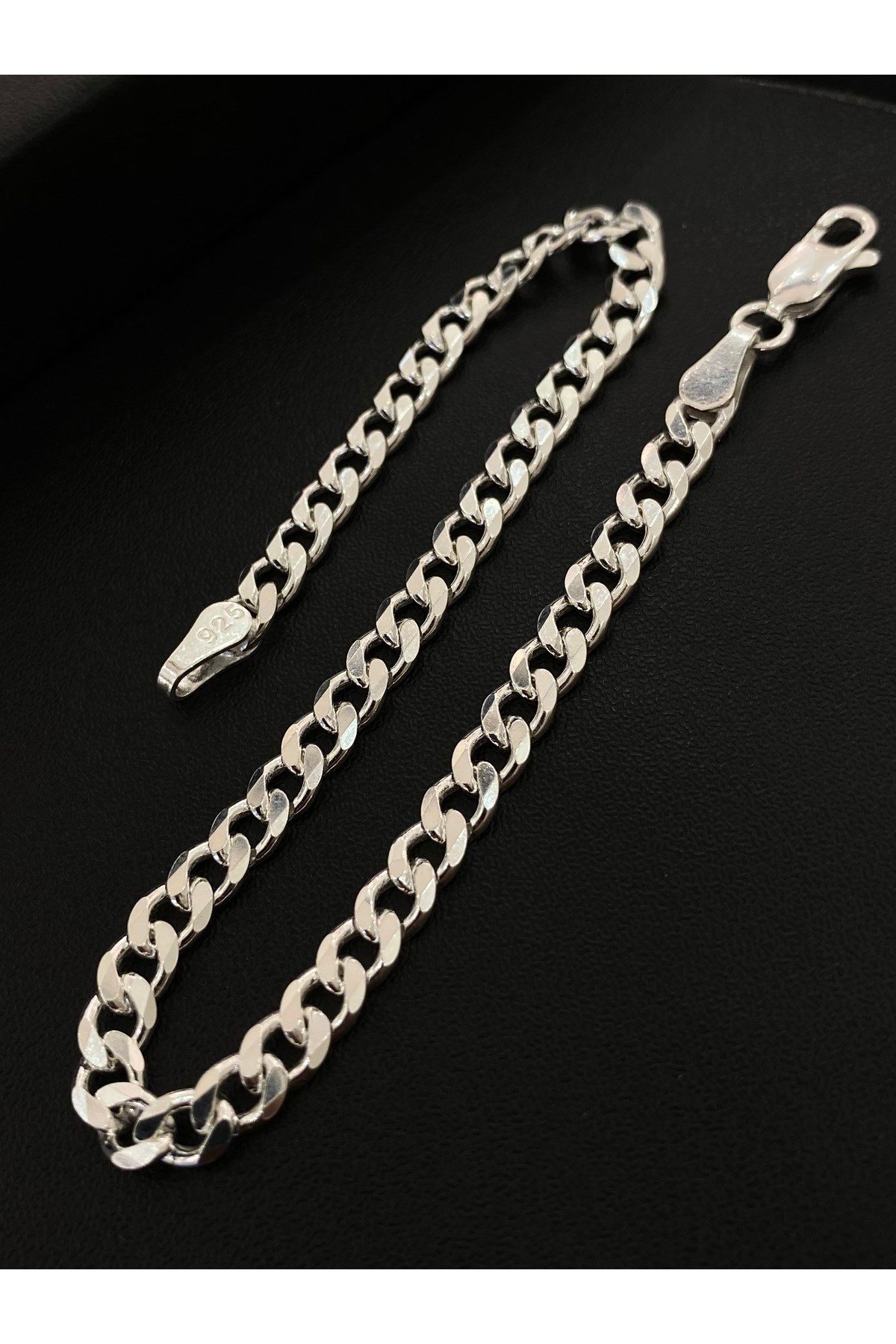 925 Ayar Gümüş Gurmet Modeli Erkek Gümüş Bileklik (4.5MM)