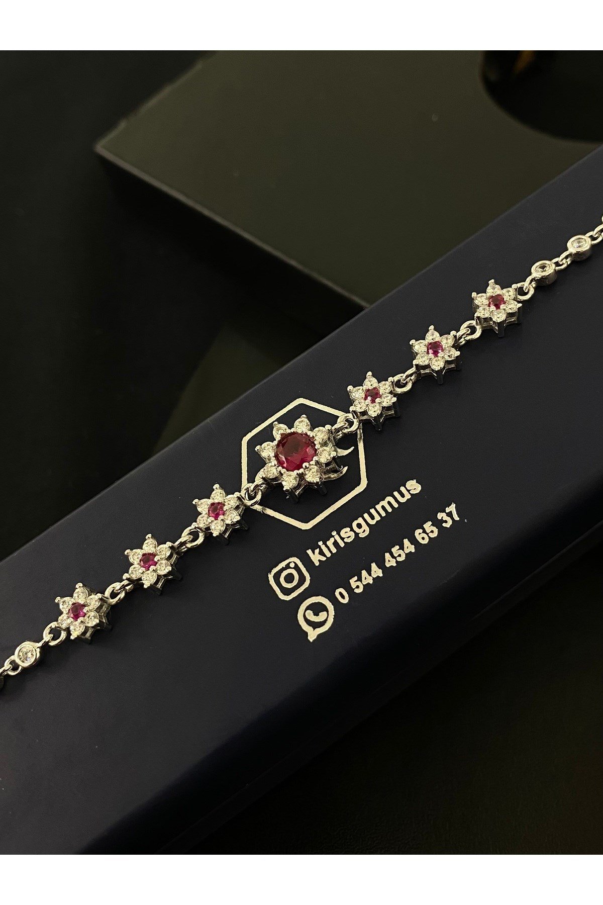 925 Ayar Gümüş Kırmızı Lotus Çiçeği Aşk Güneşi Kadın Gümüş Bileklik (17+3CM)