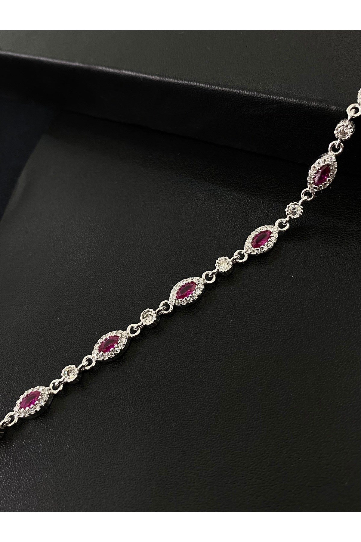 925 Ayar Gümüş Kırmızı Tamtur Kadın Gümüş Bileklik (17+3CM)
