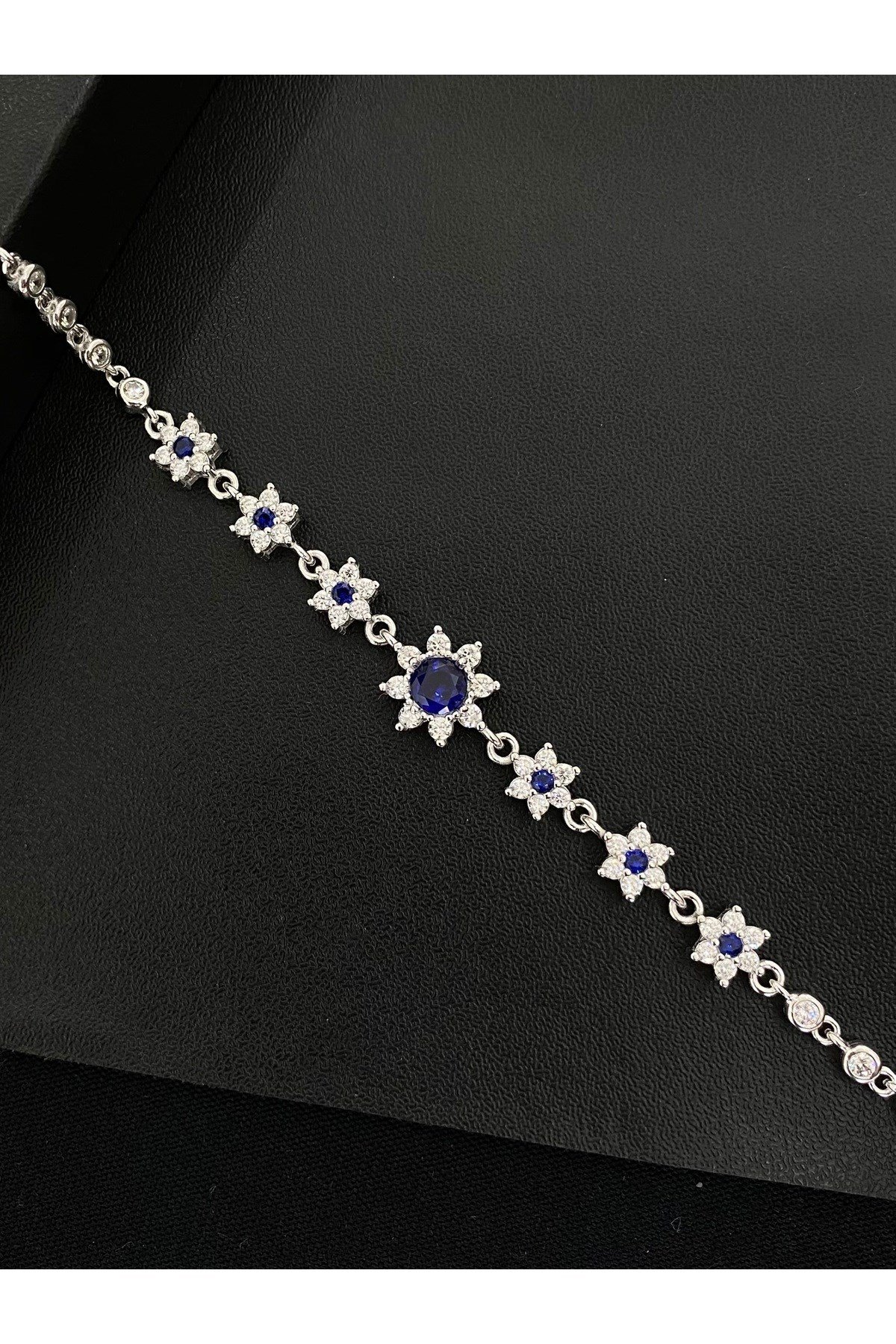925 Ayar Gümüş Lacivert Lotus Çiçeği Aşk Güneşi Kadın Gümüş Bileklik (17+3CM)