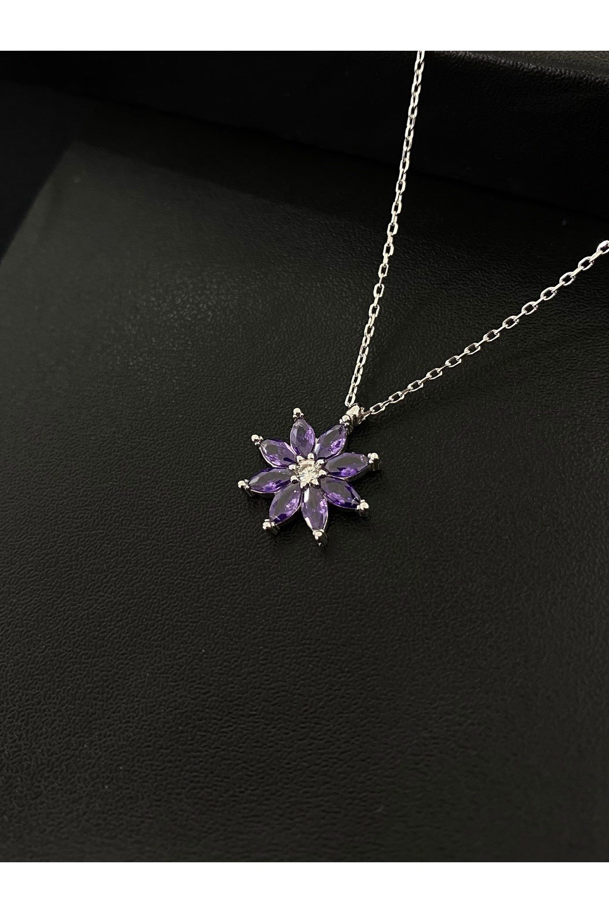 925 Ayar Gümüş Mor Çiçek Kadın Gümüş Kolye (40+5cm) (Kiriş Gümüş Kolye Model2)
