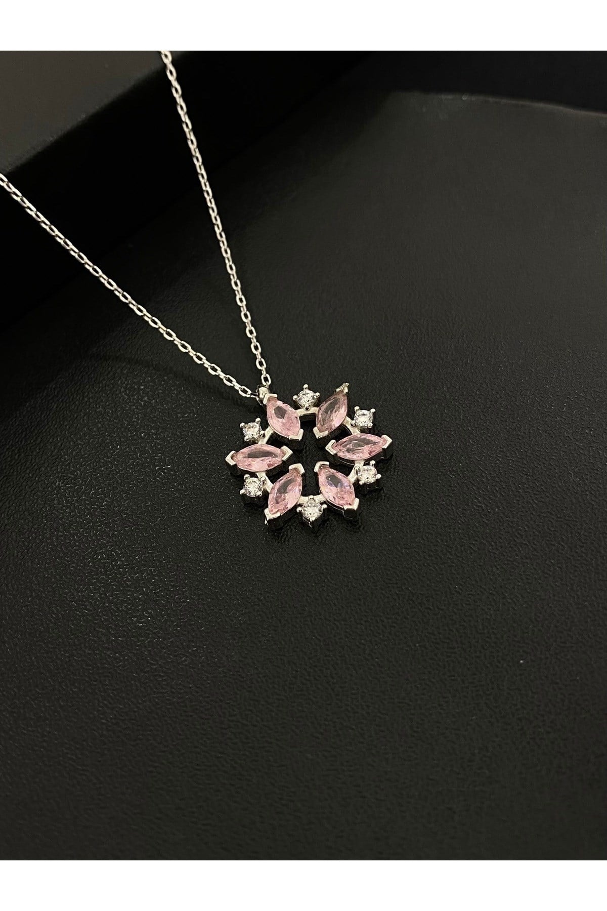 925 Ayar Gümüş Pembe Çiçek Kadın Gümüş Kolye (40+5cm) (Kiriş Gümüş Kolye Model 3)