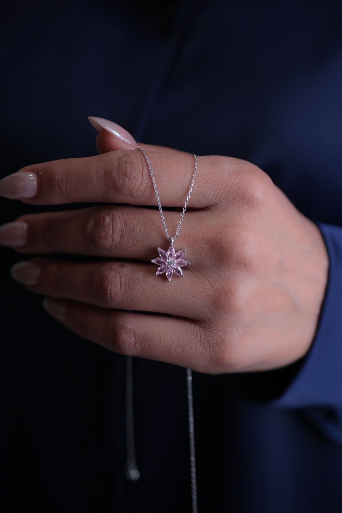 925 Ayar Gümüş Pembe Çiçek Kadın Gümüş Kolye (40+5cm) (Kiriş Gümüş Kolye Model2)