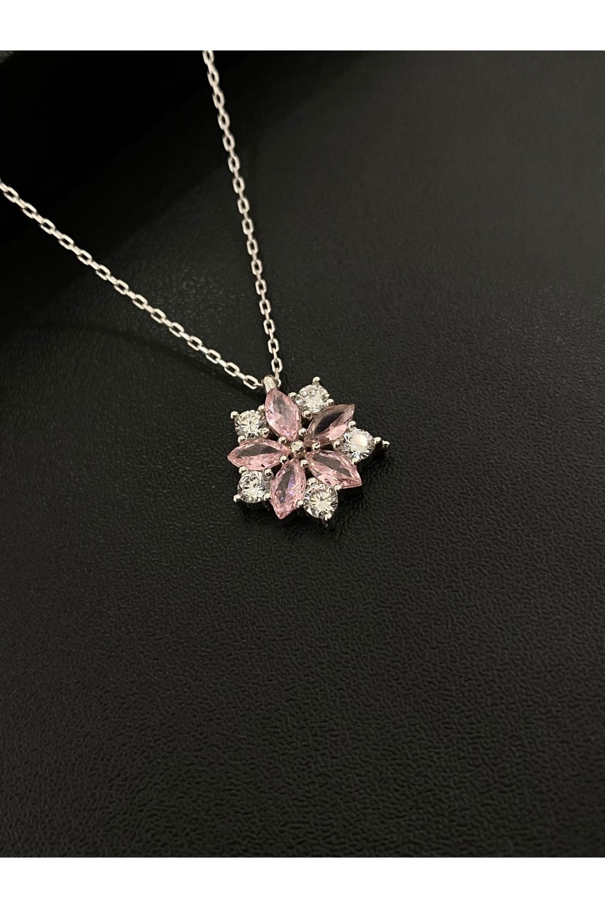 925 Ayar Gümüş Pembe Çiçek Kadın Gümüş Kolye (40+5cm) (Kiriş Gümüş Kolye Model1)