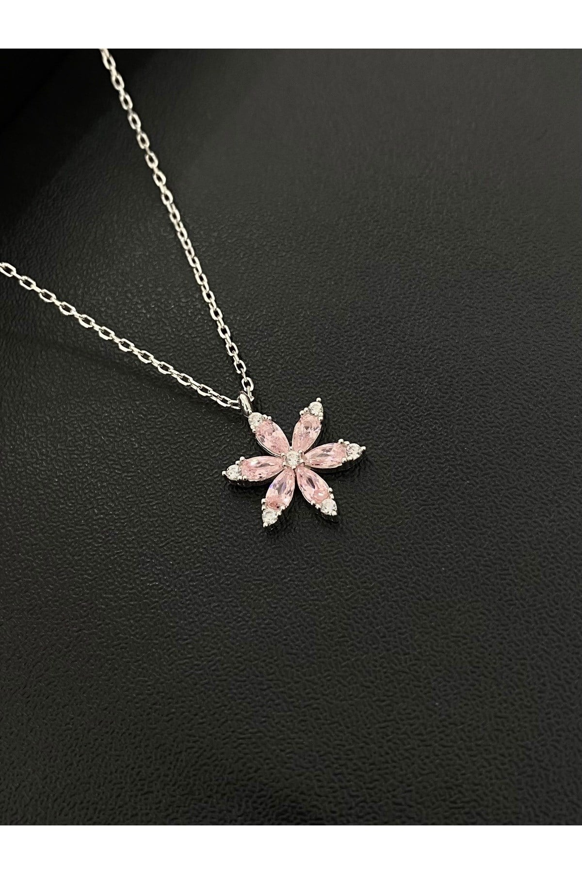 925 Ayar Gümüş Pembe Çiçek Kadın Gümüş Kolye (40+5CM)