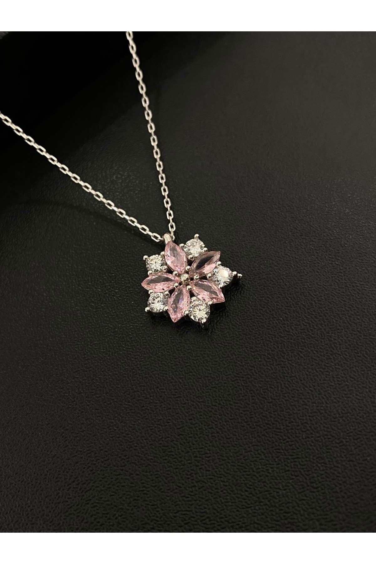 925 Ayar Gümüş Pembe Çiçek Kadın Gümüş Kolye (40+5cm) (Kiriş Gümüş Kolye Model1)