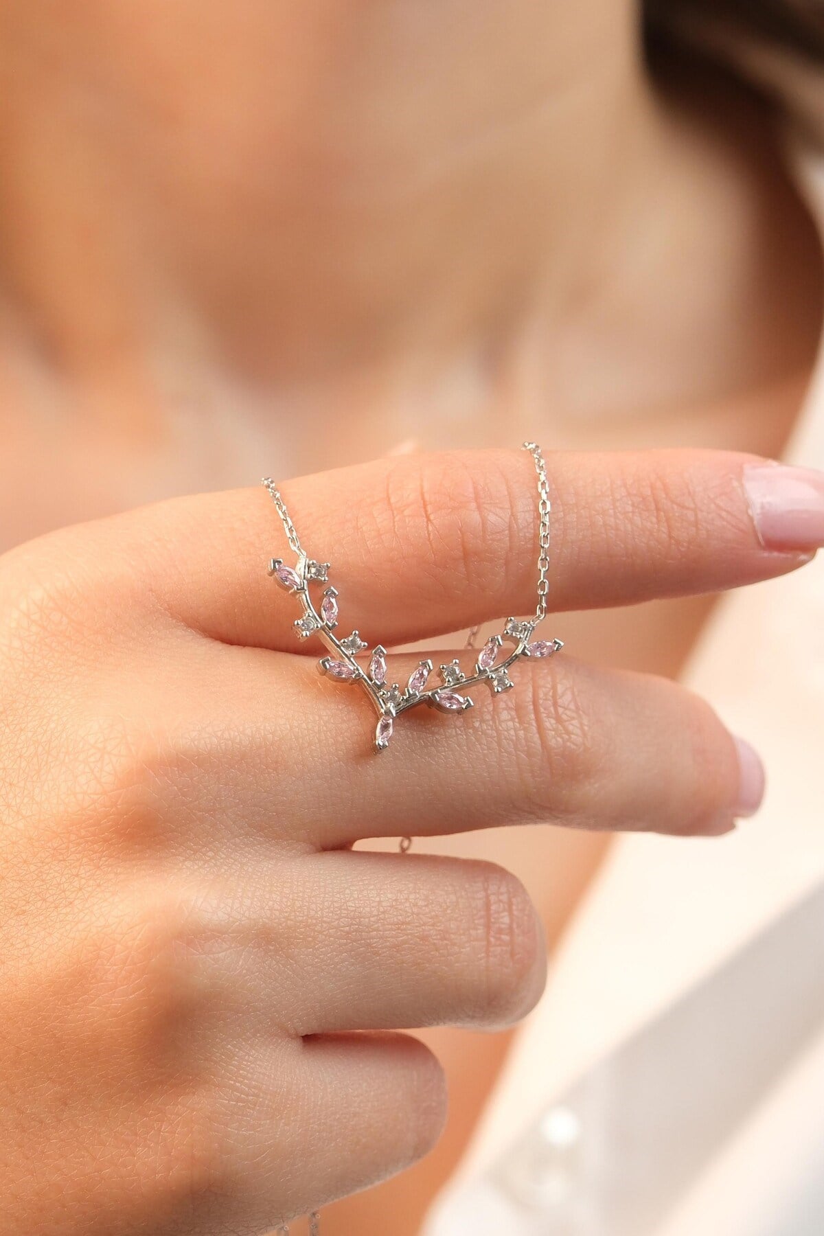 925 Ayar Gümüş Pembe Geyik Boynuzu Kadın Gümüş Kolye