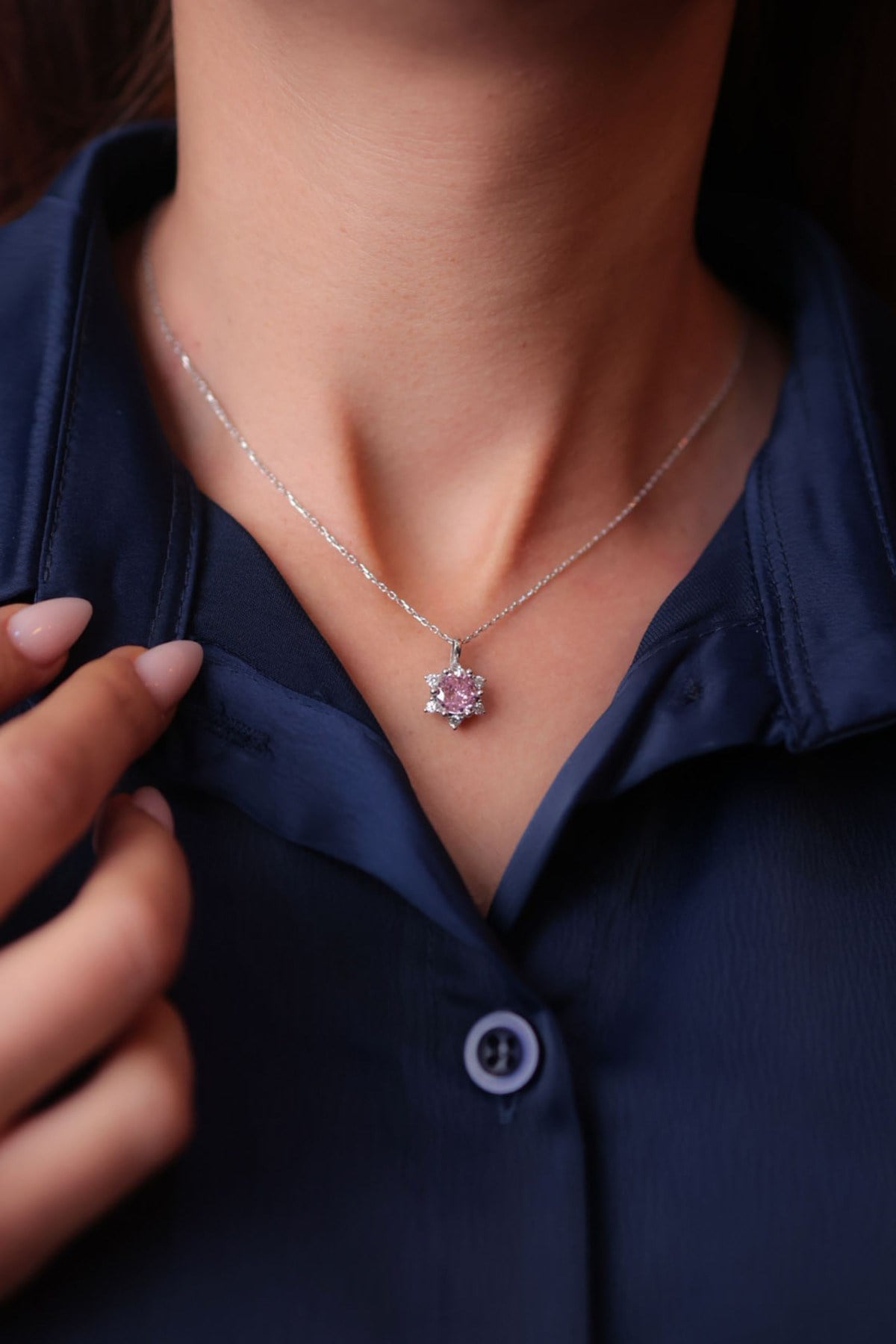 925 Ayar Gümüş Pembe Lotus Çiçeği Kadın Gümüş Kolye (Aşk Güneşi Kolye) (Tek Taş Kolye) (40+5cm)