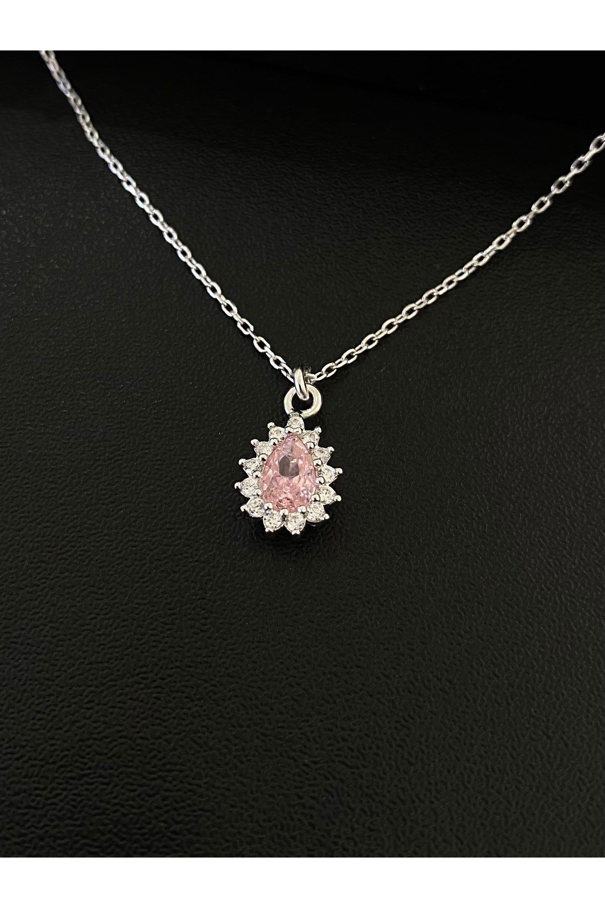 925 Ayar Gümüş Pembe Taşlı Damla Modeli Kadın Kolye (40+5CM)
