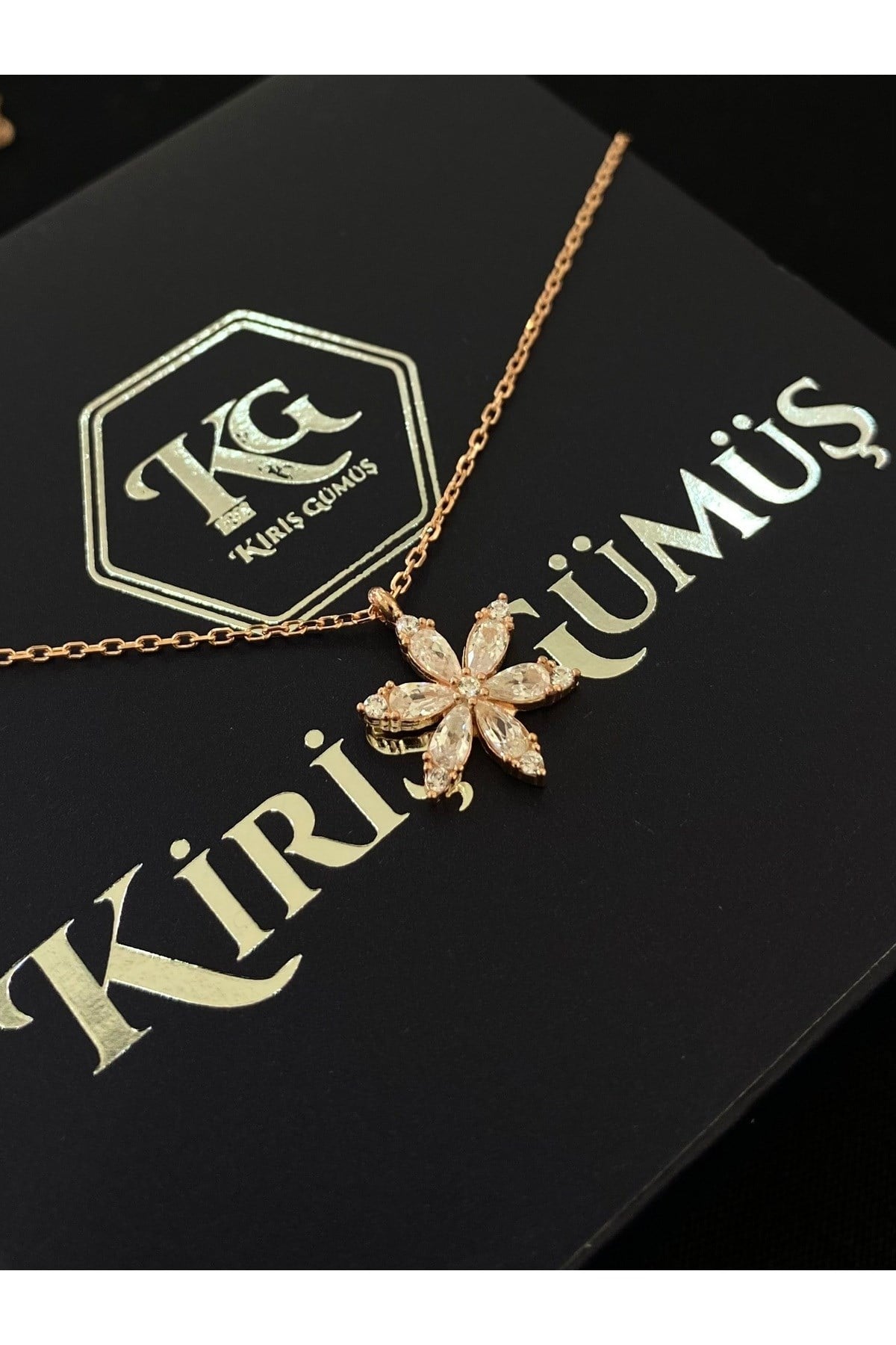 925 Ayar Gümüş Rose Kaplama Çiçek Kadın Gümüş Kolye (40+5CM)