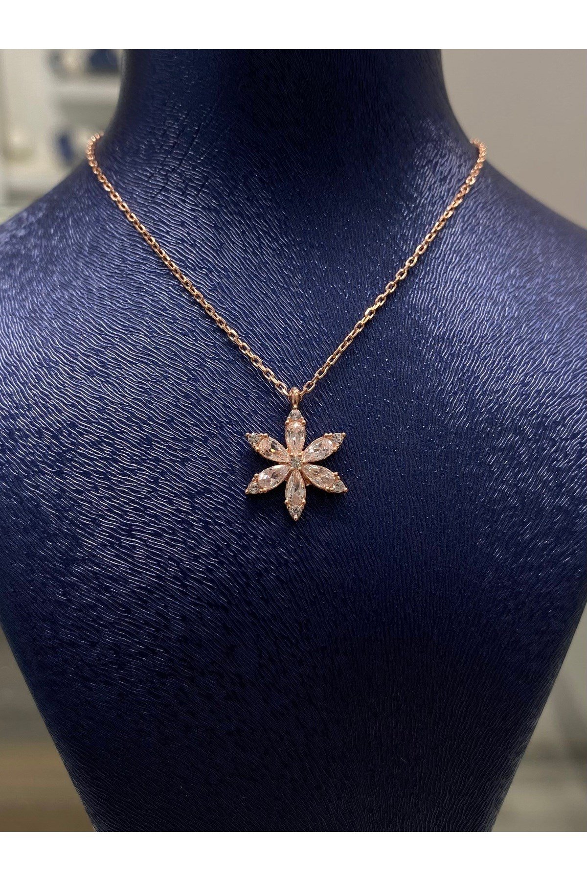 925 Ayar Gümüş Rose Kaplama Çiçek Kadın Gümüş Kolye (40+5CM)