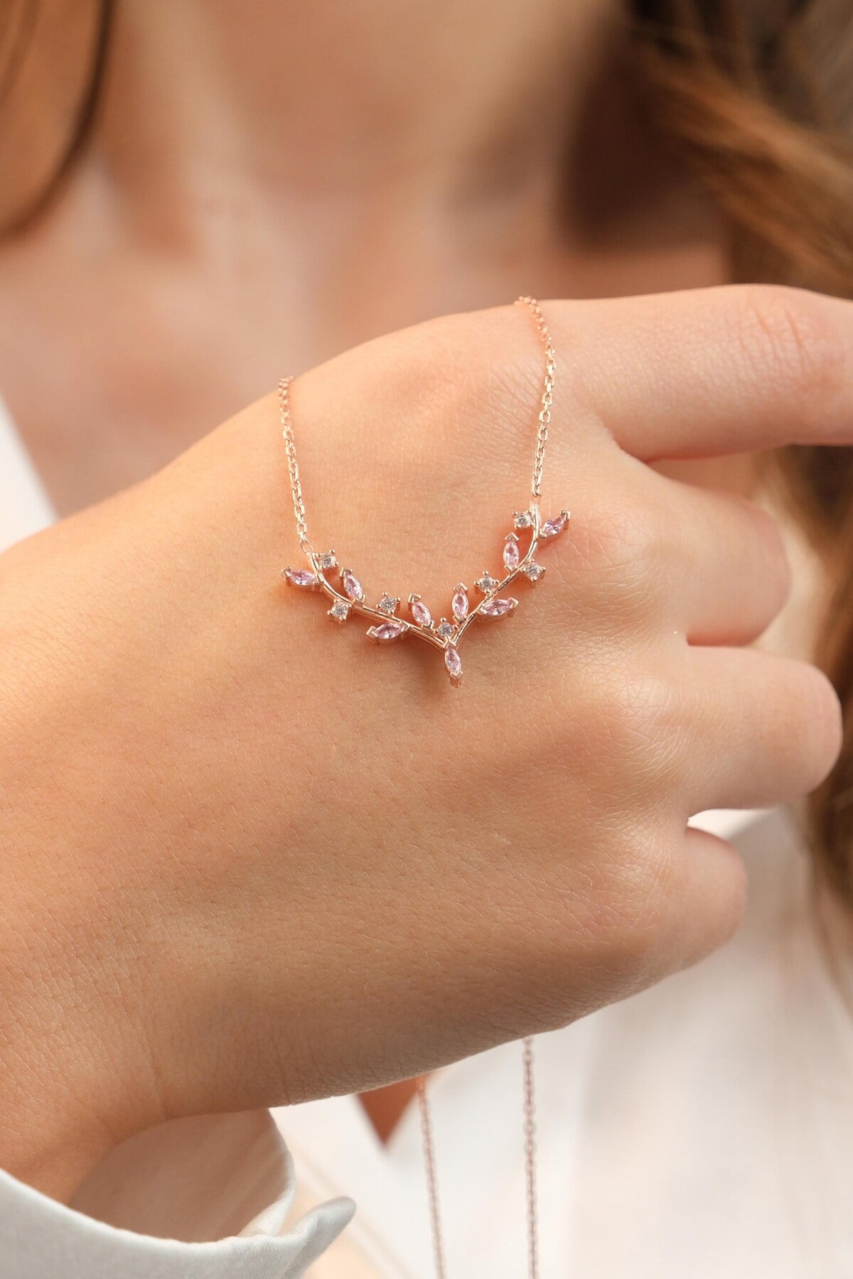 925 Ayar Gümüş Rose Pembe Geyik Boynuzu Kadın Gümüş Kolye