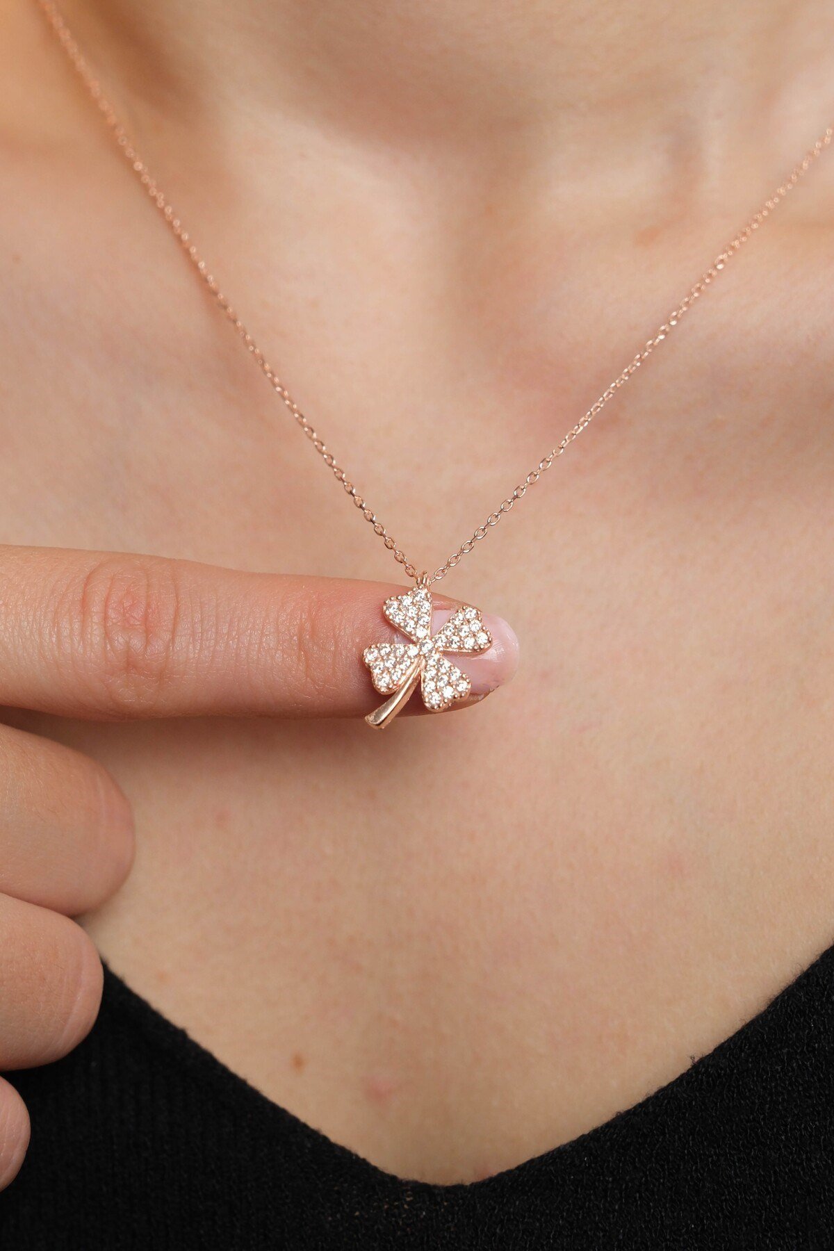 925 Ayar Gümüş Rose Renk Kaplama Yonca Modeli Kadın Gümüş Kolye (40+5CM) (Rose)