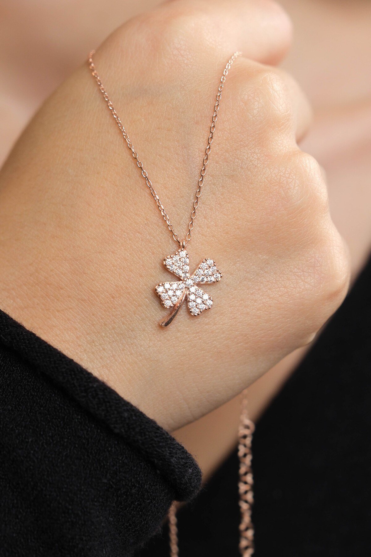 925 Ayar Gümüş Rose Renk Kaplama Yonca Modeli Kadın Gümüş Kolye (40+5CM) (Rose)