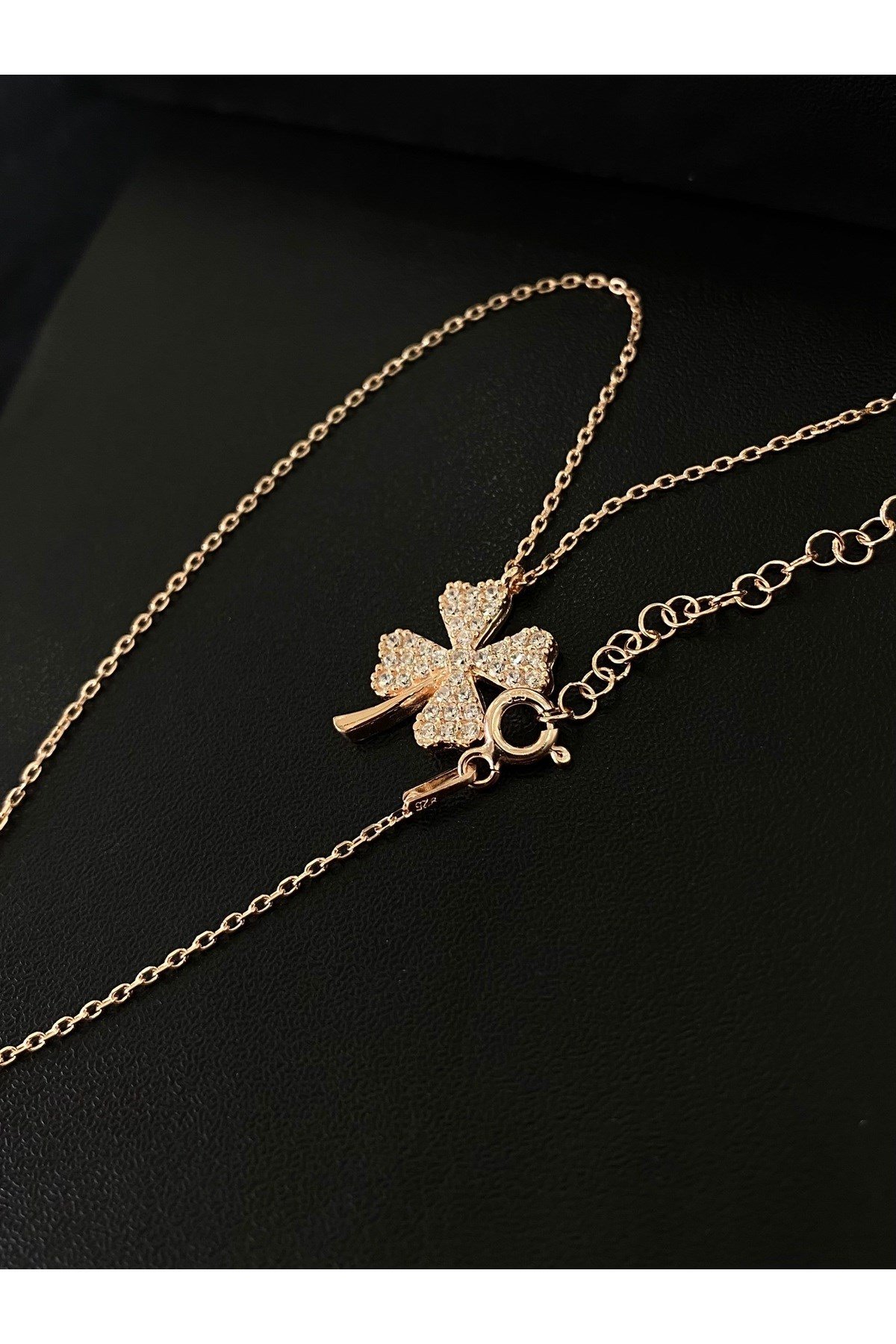 925 Ayar Gümüş Rose Renk Kaplama Yonca Modeli Kadın Gümüş Kolye (40+5CM) (Rose)