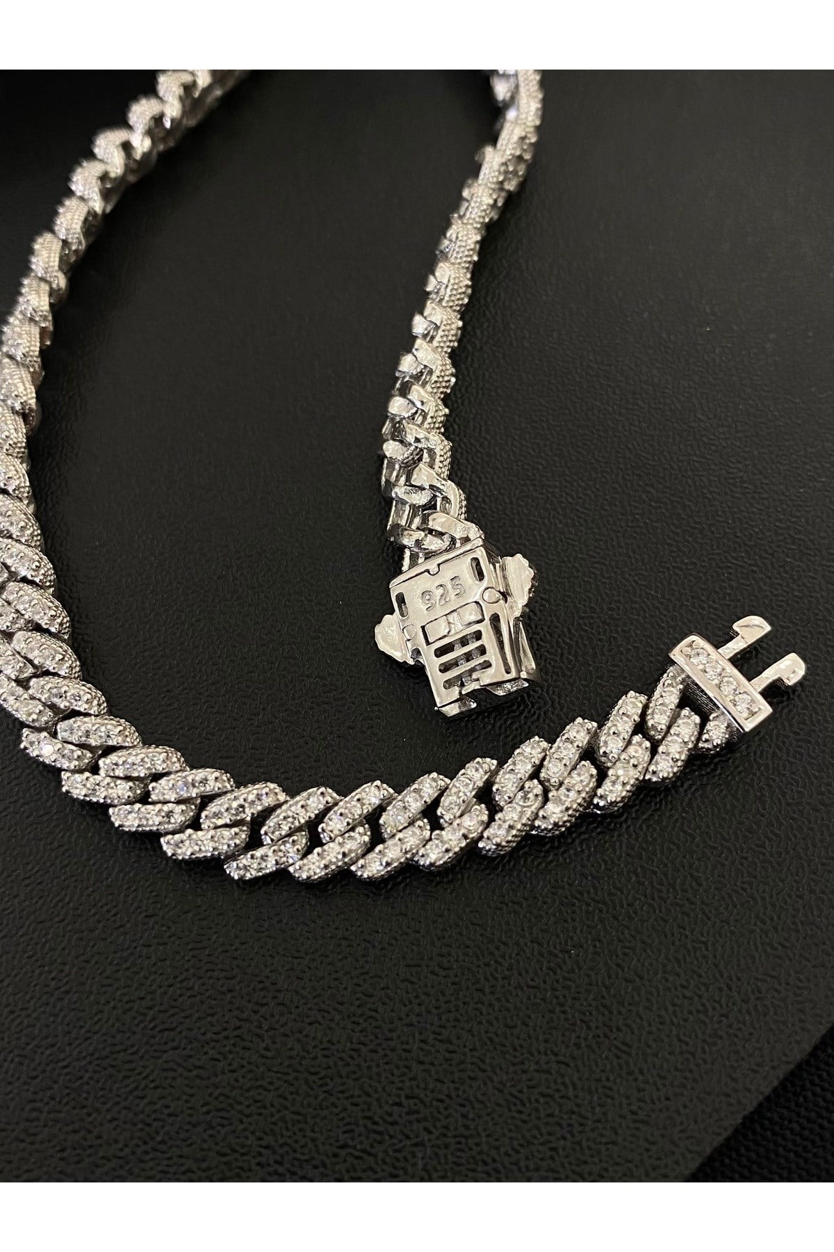 925 Ayar Gümüş Taşlı Gurmet Kadın Bileklik (6MM)