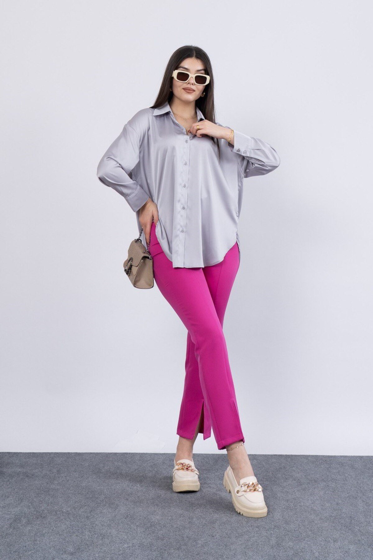 Kadın Gri Saten Oversize Gömlek