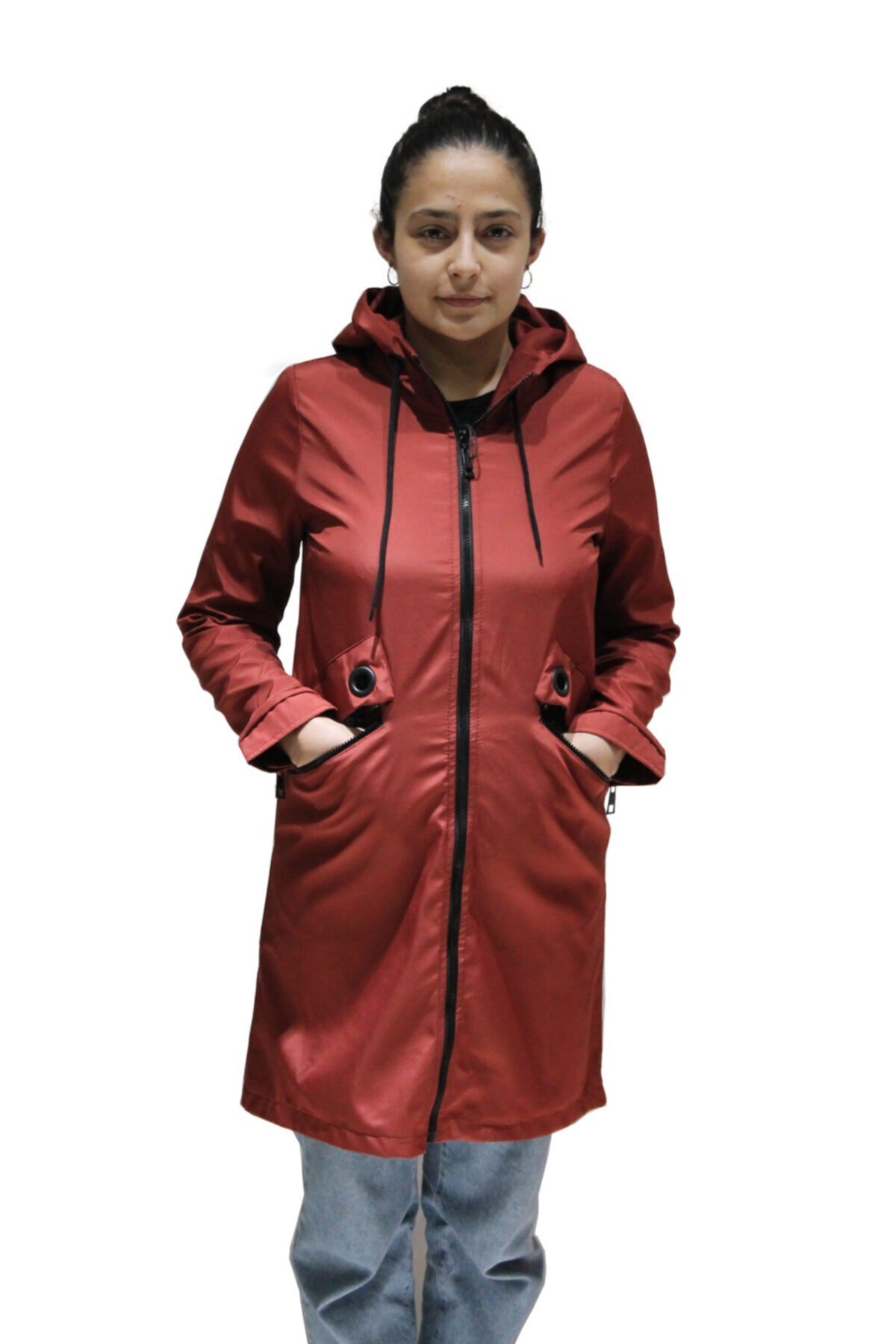 Kadın Kırmızı Mevsimlik Yağmurluk