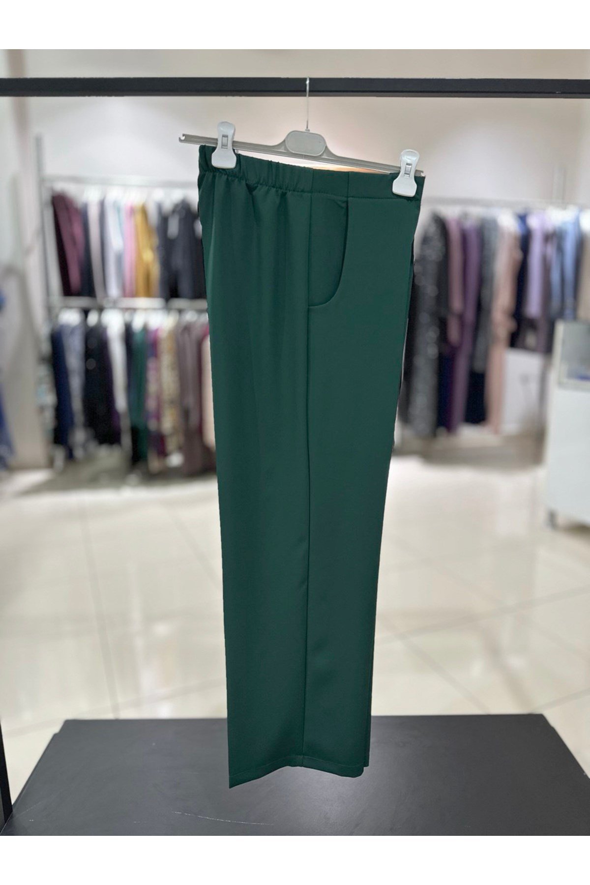Kadın Yeşil Beli Lastikli Geniş Paça Pantolon