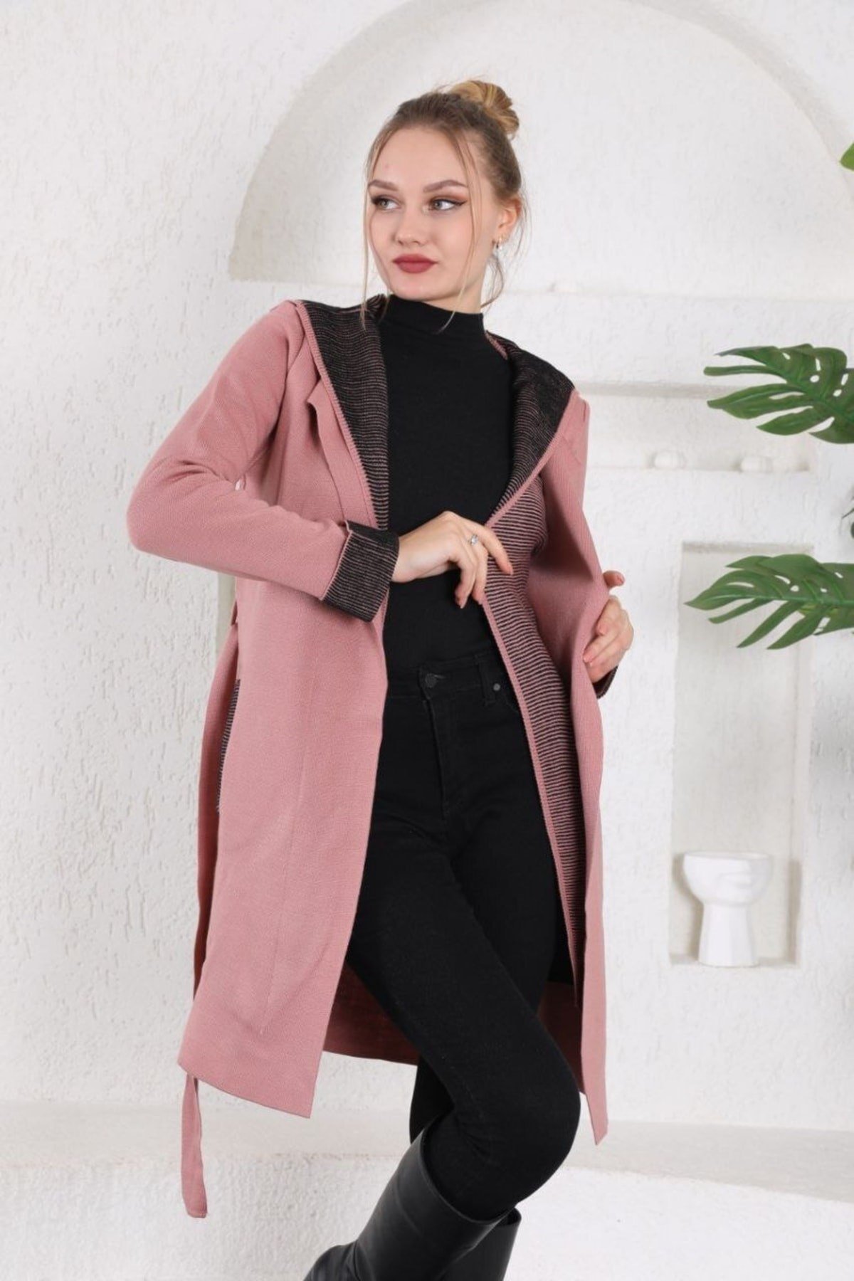 Pembe Renk Triko Hırka