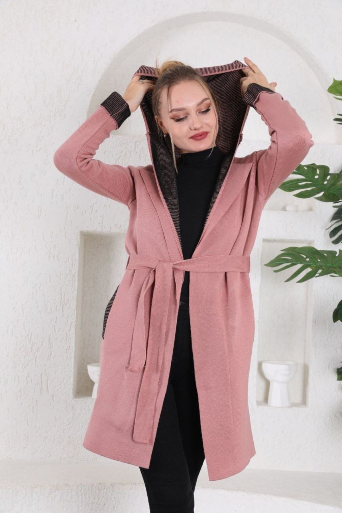 Pembe Renk Triko Hırka