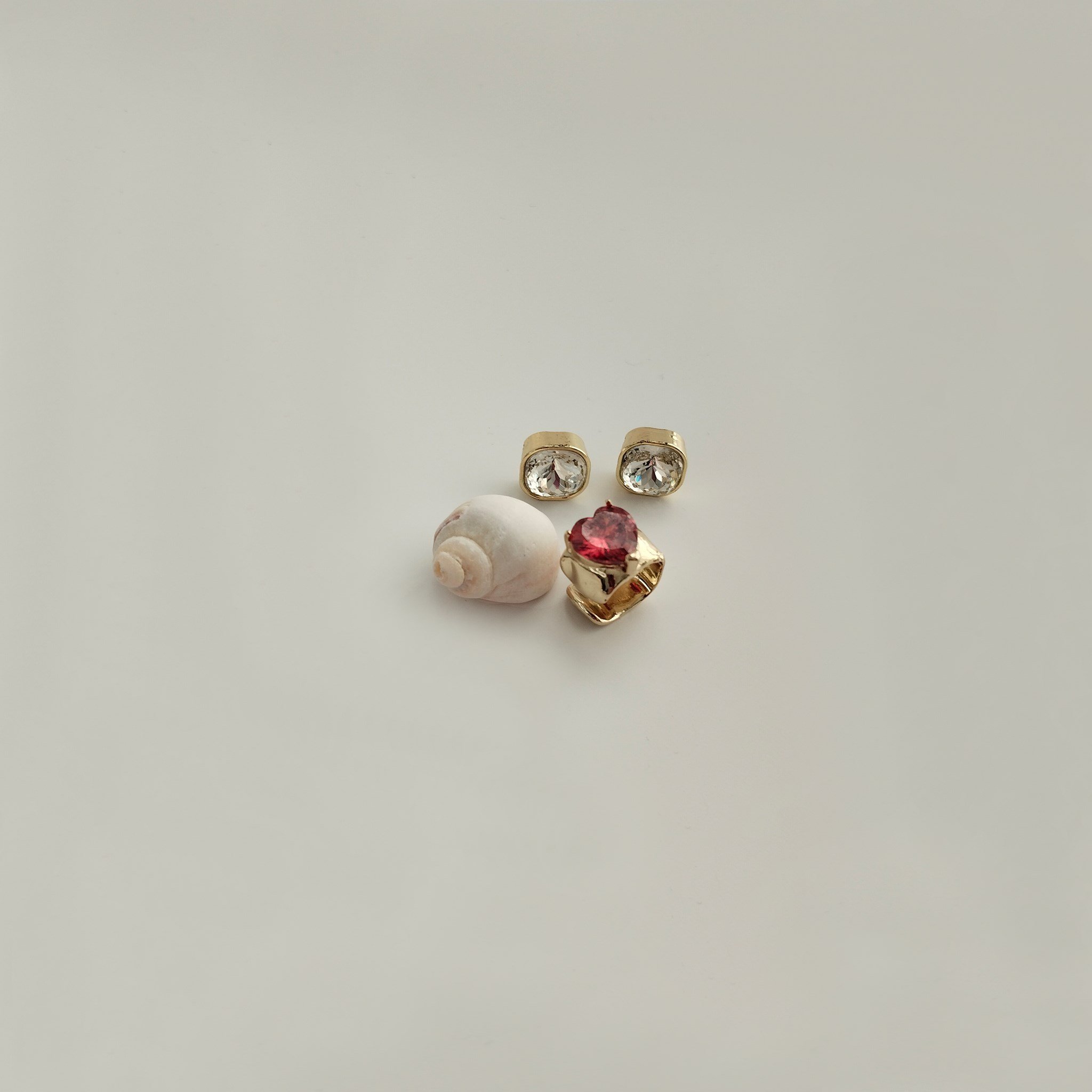 Garnet Kalp Earcuff