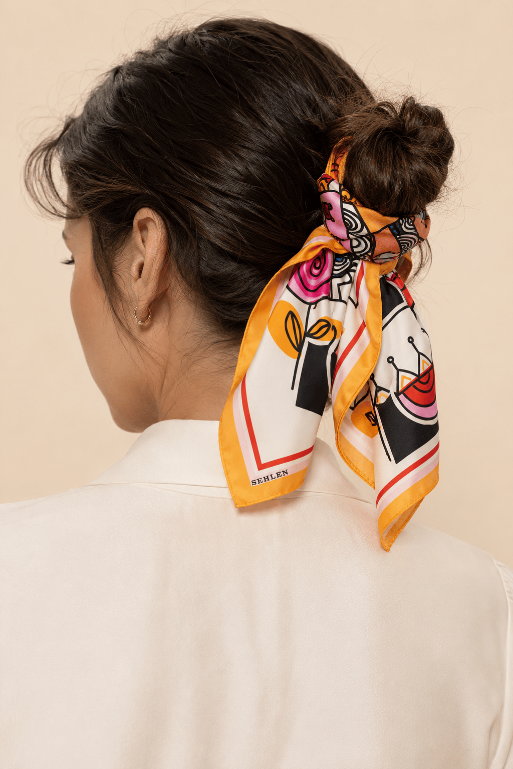 Kadın Kübist Portre Desenli Saten Fular Bandana 56x56 cm - Hardal