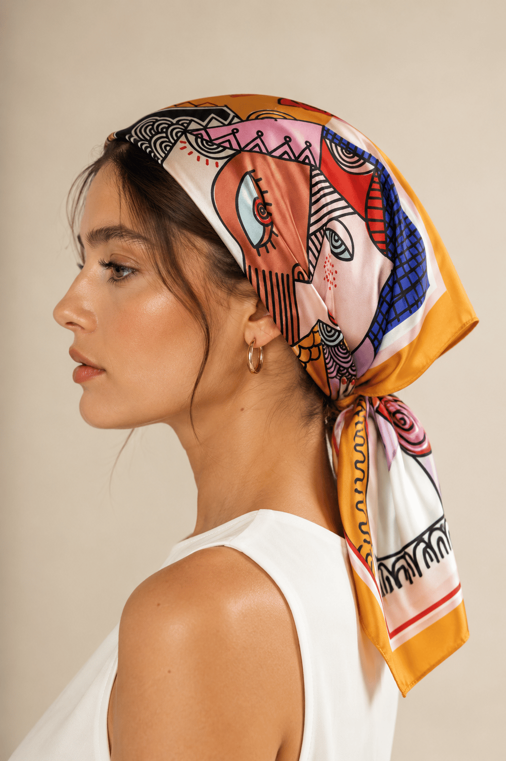 Kadın Kübist Portre Desenli Saten Fular Bandana 56x56 cm - Hardal