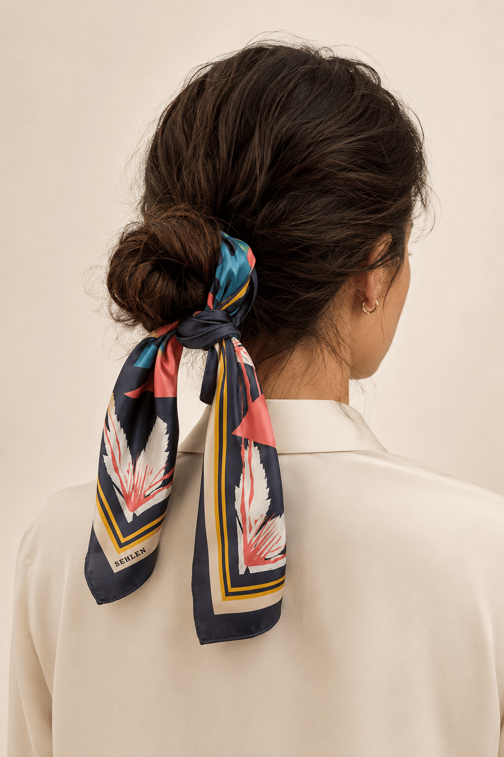 Kadın Soyut Çiçek Desenli Saten Fular Bandana 56x56 cm - Füme