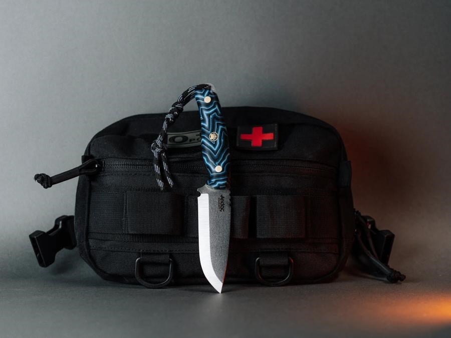 Aurora Scandi - Mavi Micarta Kabza