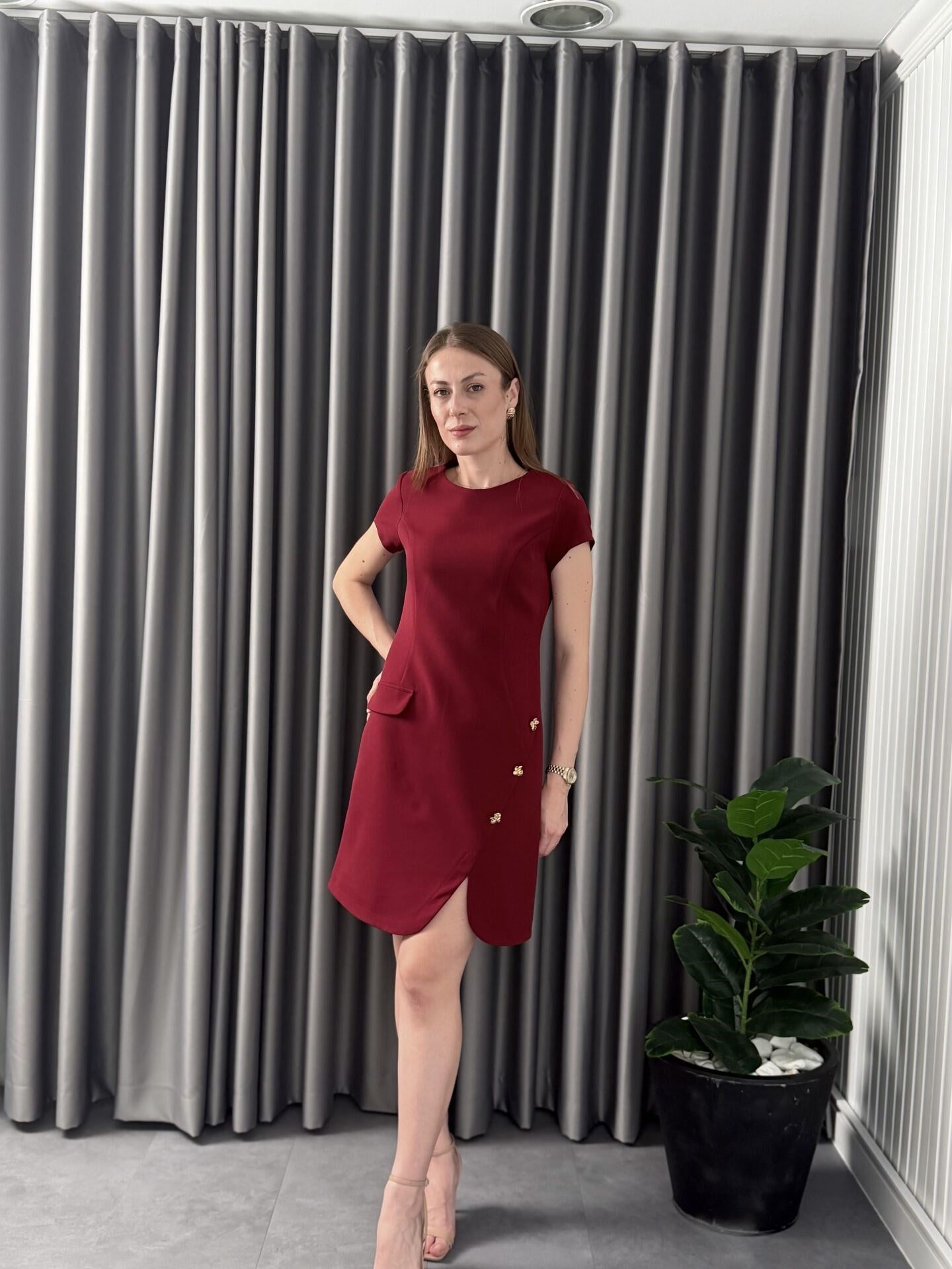 Aksesuar Detaylı Elbise Bordo