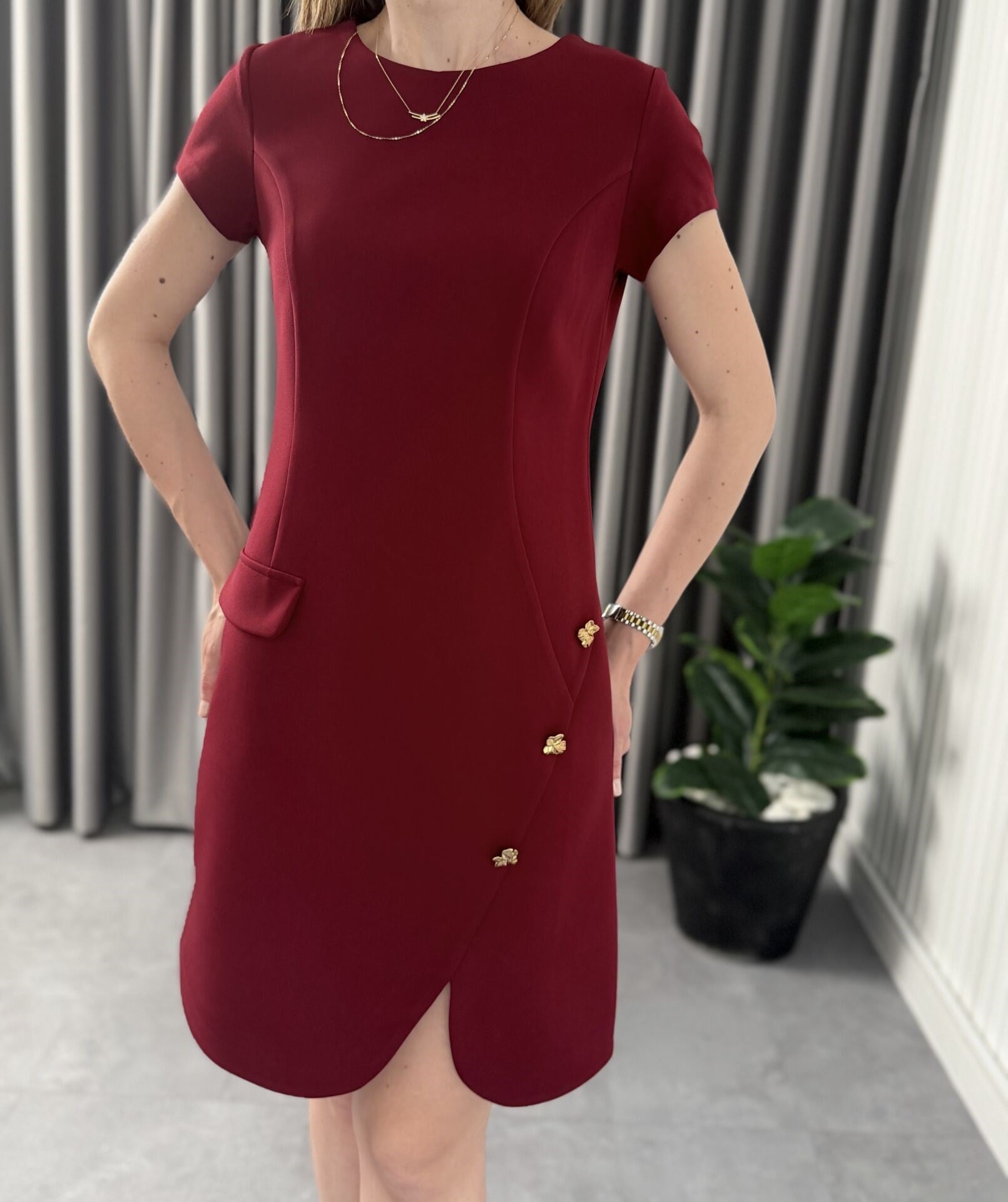 Aksesuar Detaylı Elbise Bordo