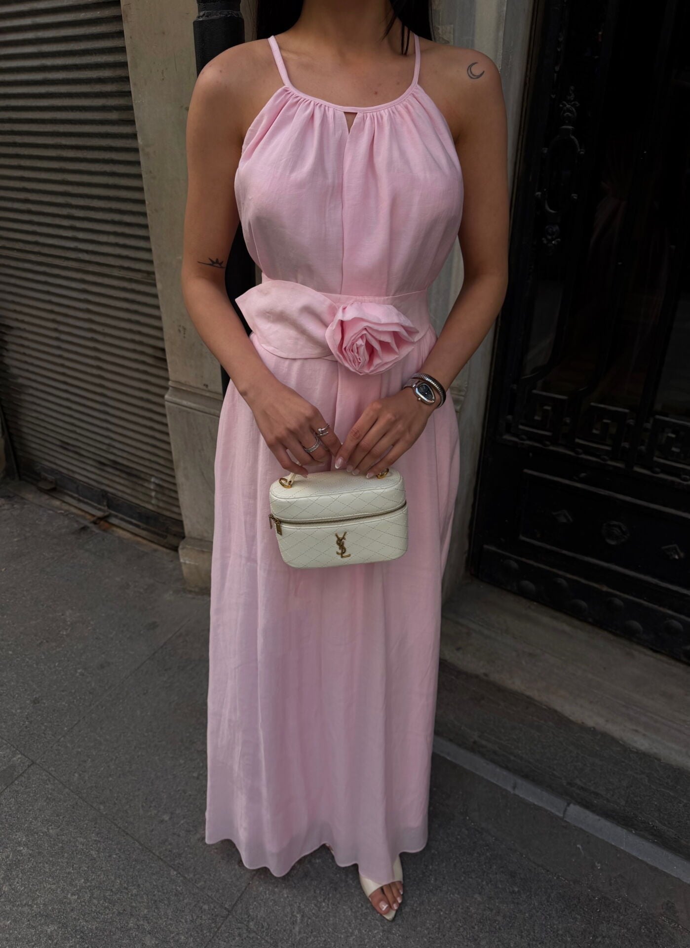Gül Detaylı Elbise Pembe