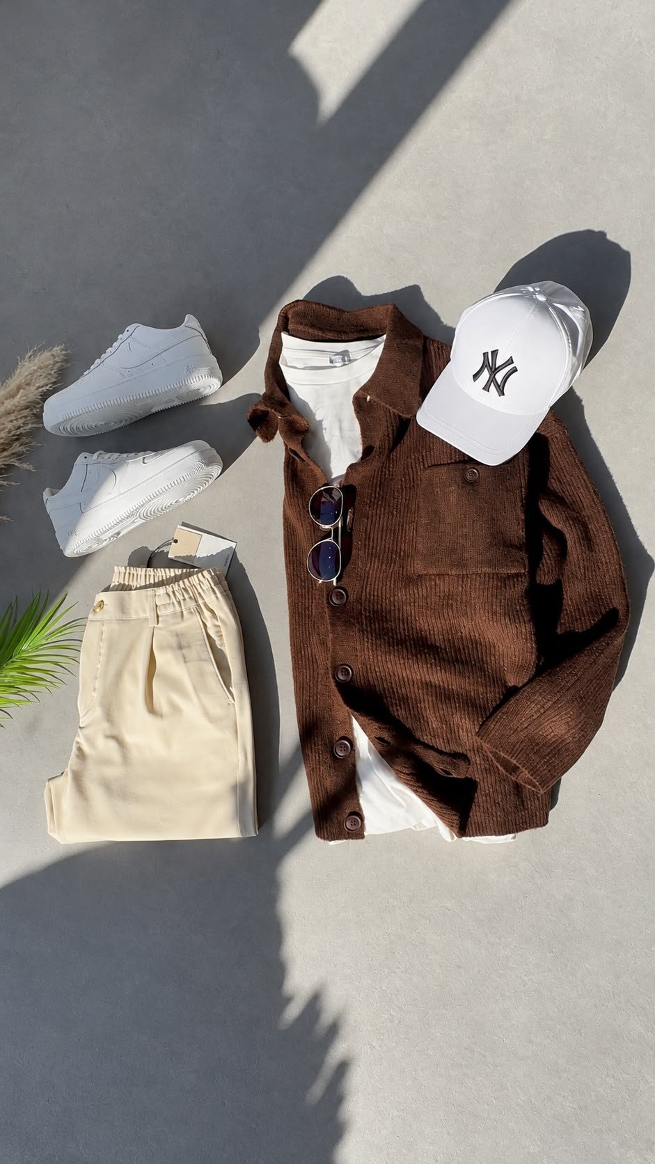 OWERSİZE TRİKO HIRKA BEYAZ TİŞÖRT BAGGY KUMAS PANTOLON