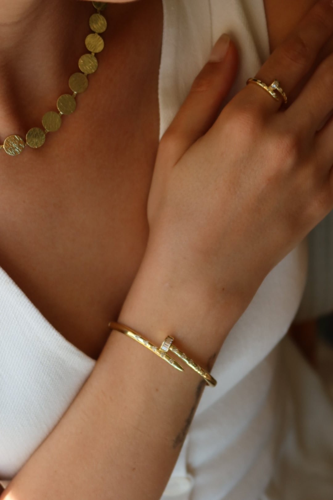 Vip Gold Çivi Model Kelepçe
