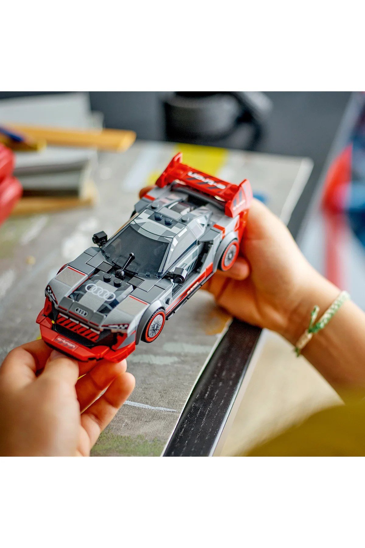 ® Speed Champions Audi S1 e-tron quattro Yarış Arabası 76921 - 9+ Oyuncak Model Yapım Seti (274P)