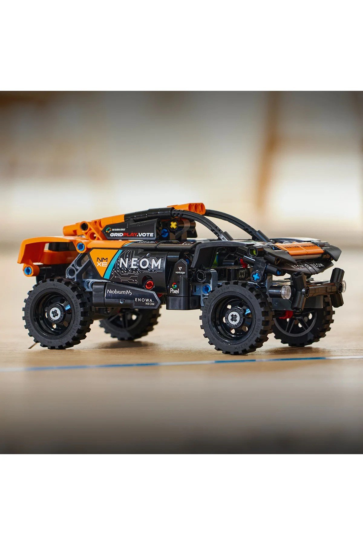 ® Technic NEOM McLaren Extreme E Race Car 42166 - 7+ Çocuklar için Oyuncak Model Yapım Seti (252P)