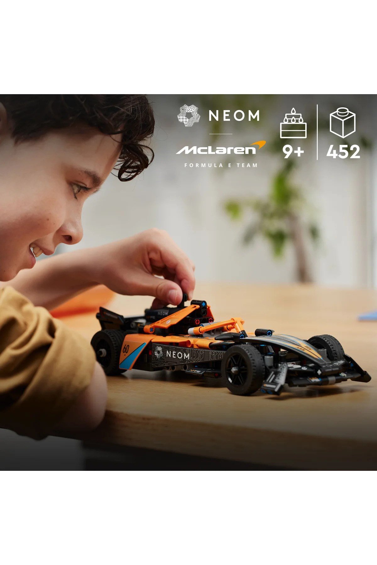 ® Technic NEOM McLaren Formula E Yarış Arabası 42169 - 9+ Yarış Arabası Model Yapım Seti (452P)